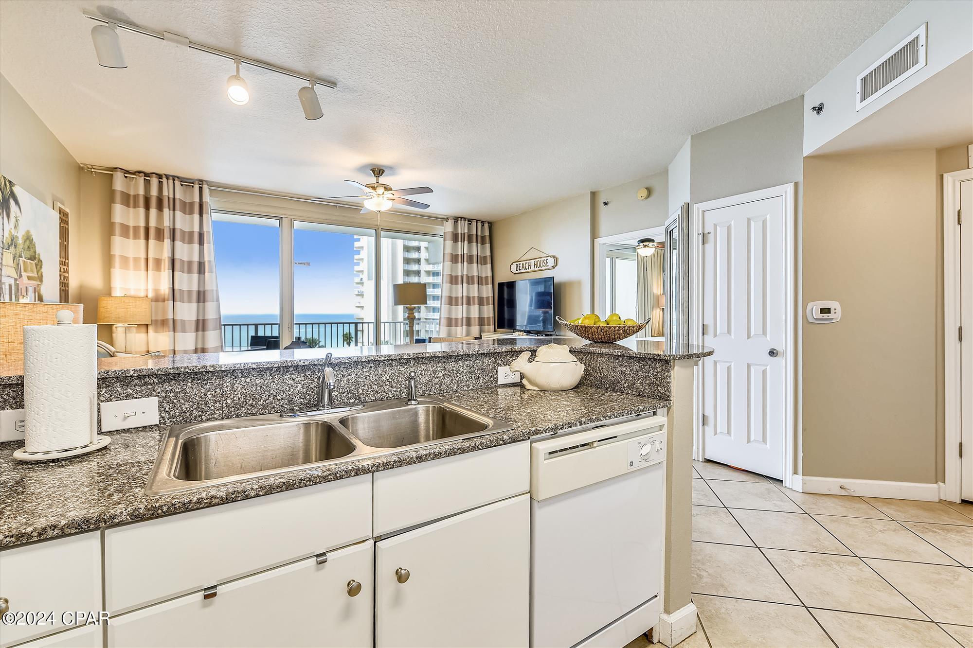 Shores Of Panama - Residential