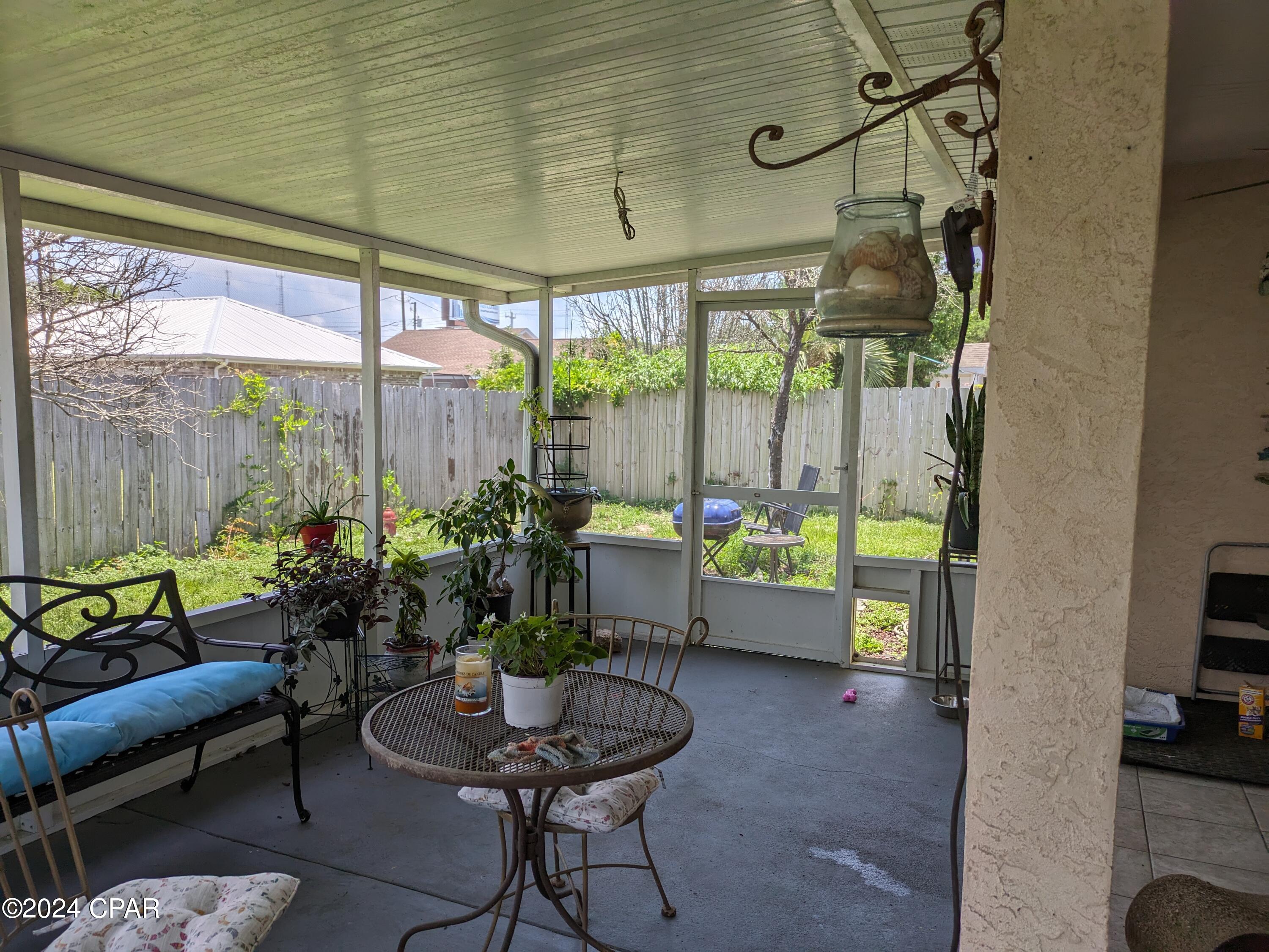 Hutchison's 2nd To Bahama Bch - Residential