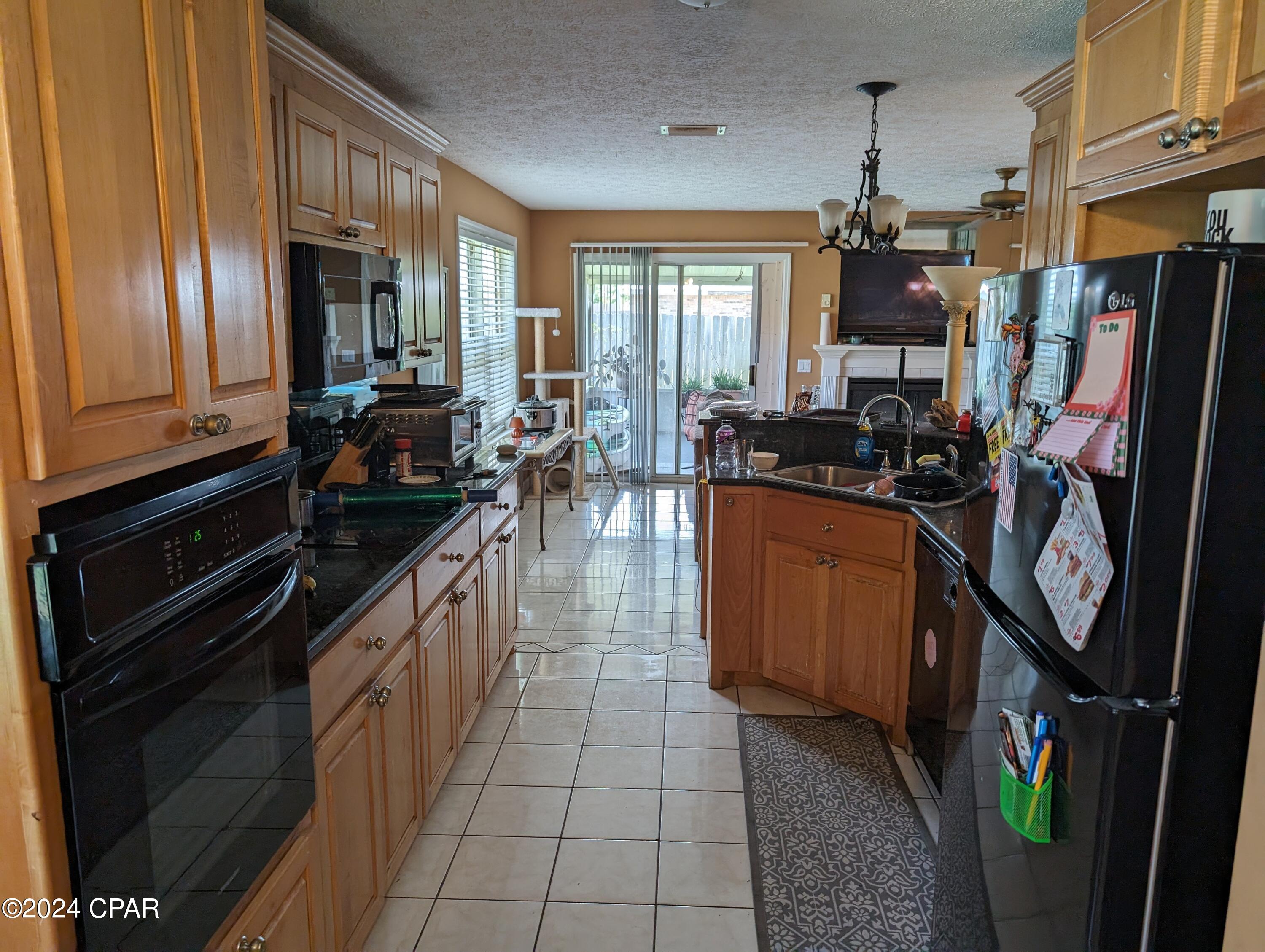 Hutchison's 2nd To Bahama Bch - Residential