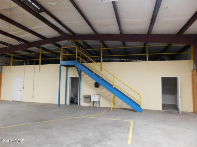 [No Recorded Subdiv] - Commercial Sale