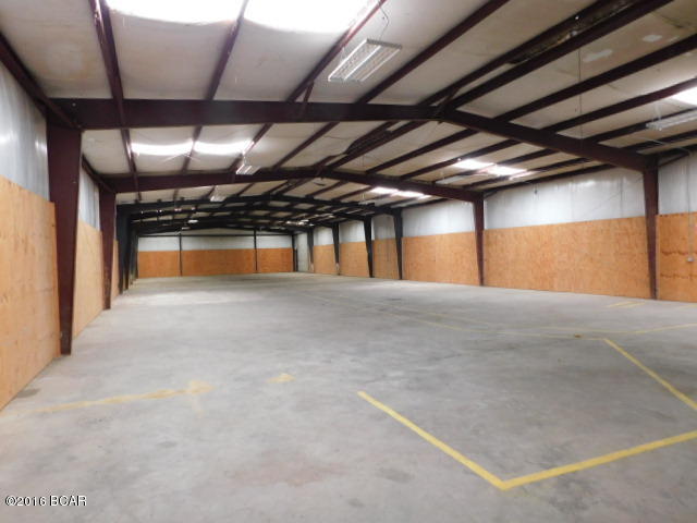 [No Recorded Subdiv] - Commercial Sale