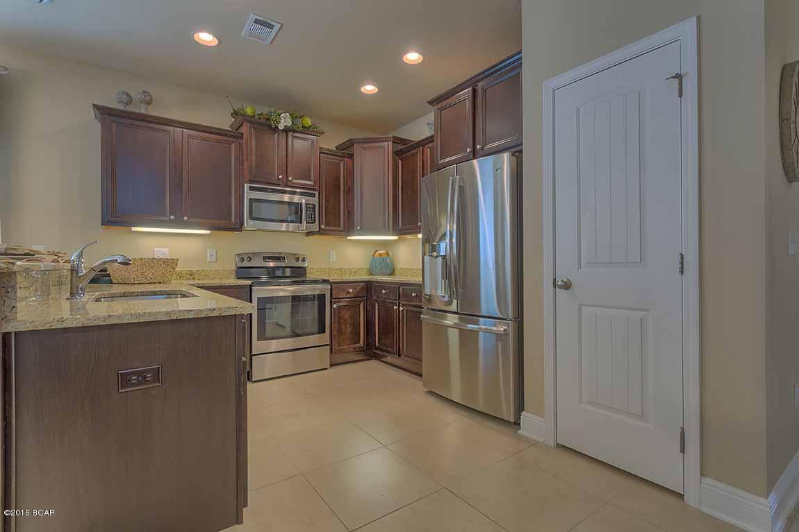 Magnolia Bay Club - Residential