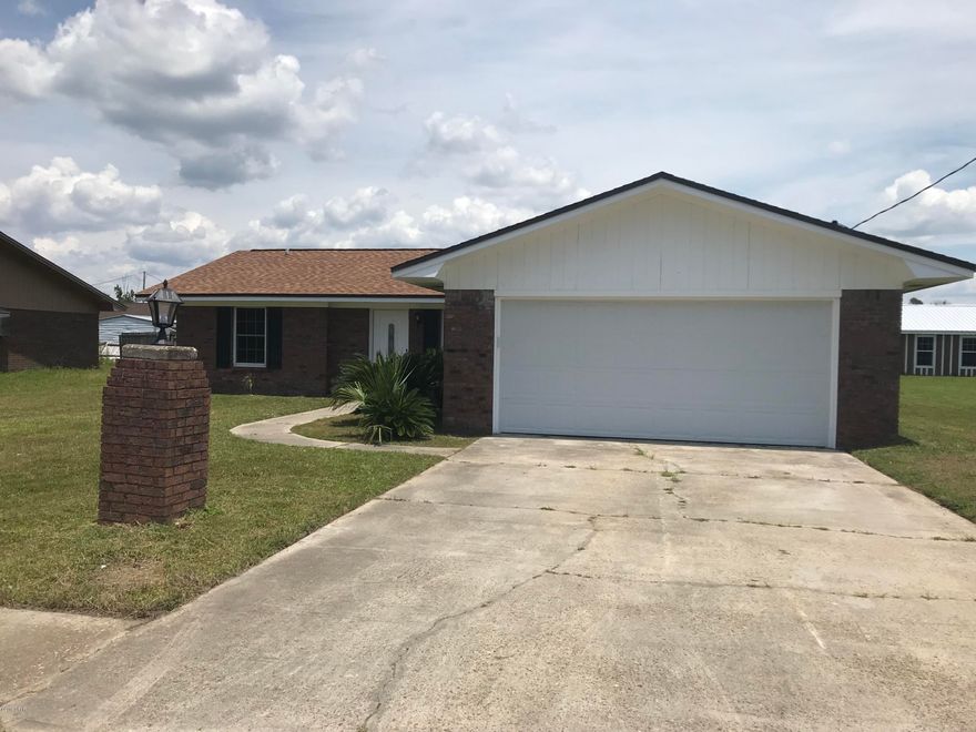 LISTED FOR COMP PURPOSES, THIS WAS A POCKET LISTING. home was remodeled prior to the hurricane and had minor damages that were repaired after the hurricane. nice home, call listing agent with any questions
