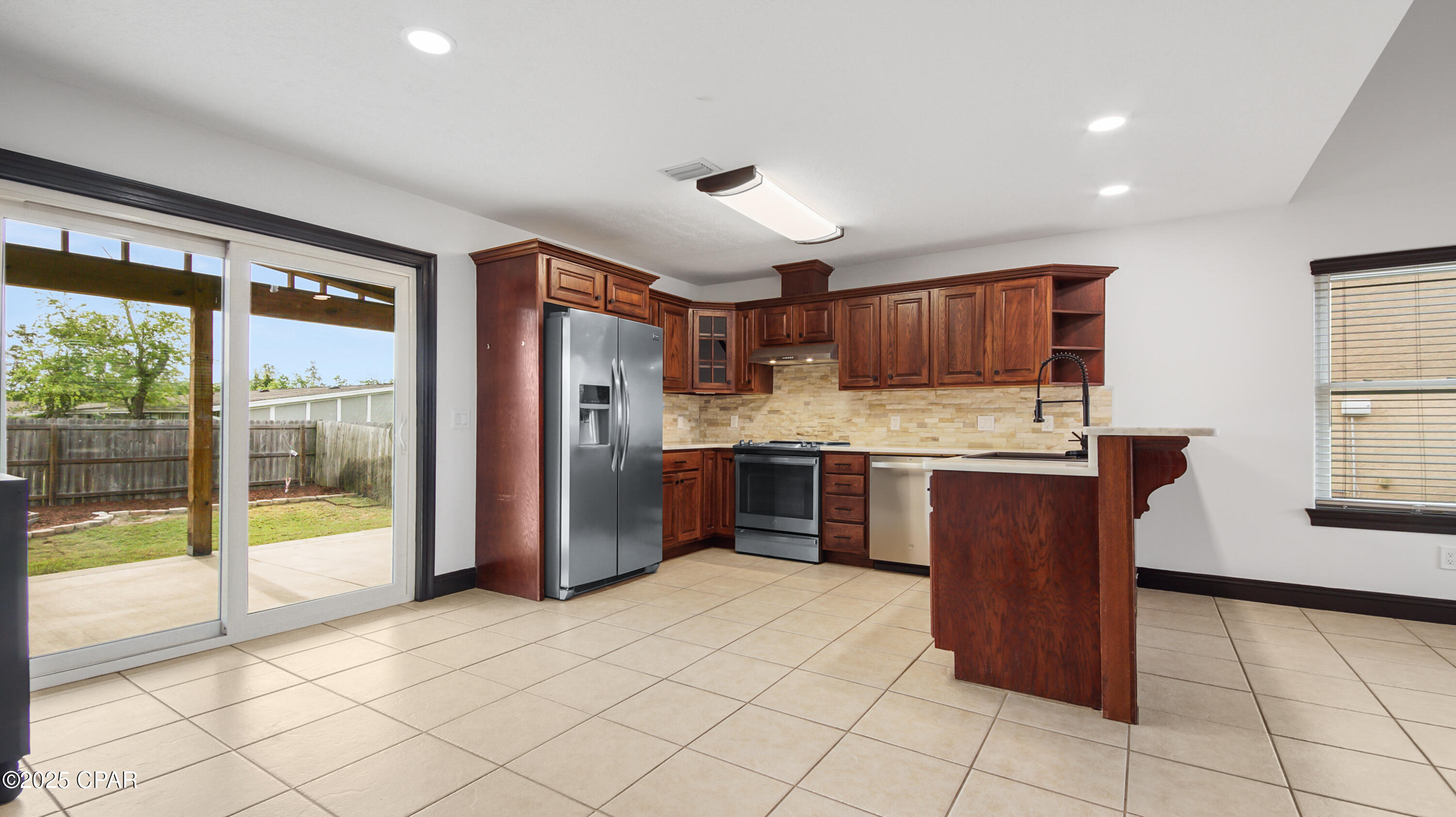 Ashlee Manor - Residential