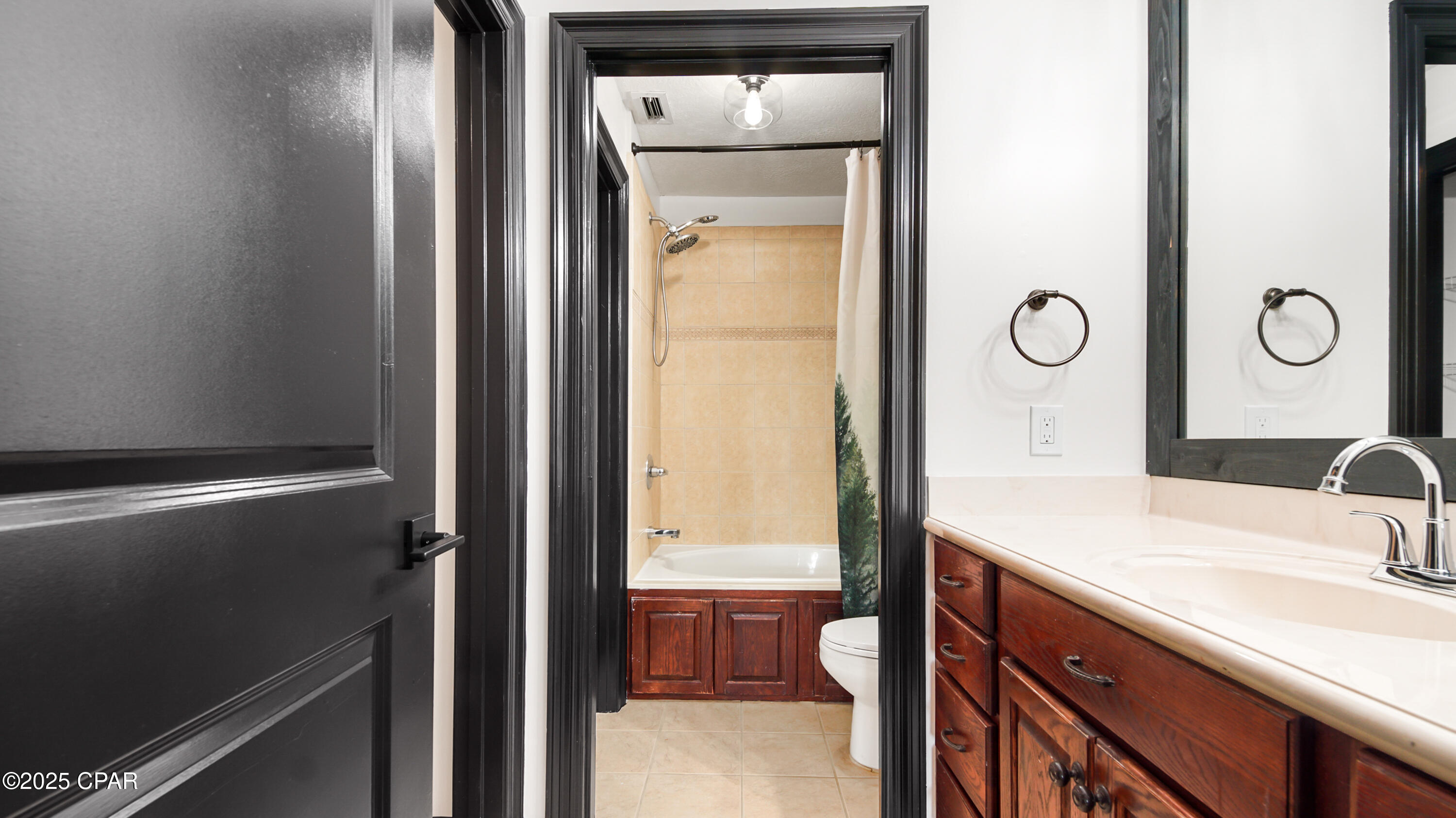 Ashlee Manor - Residential