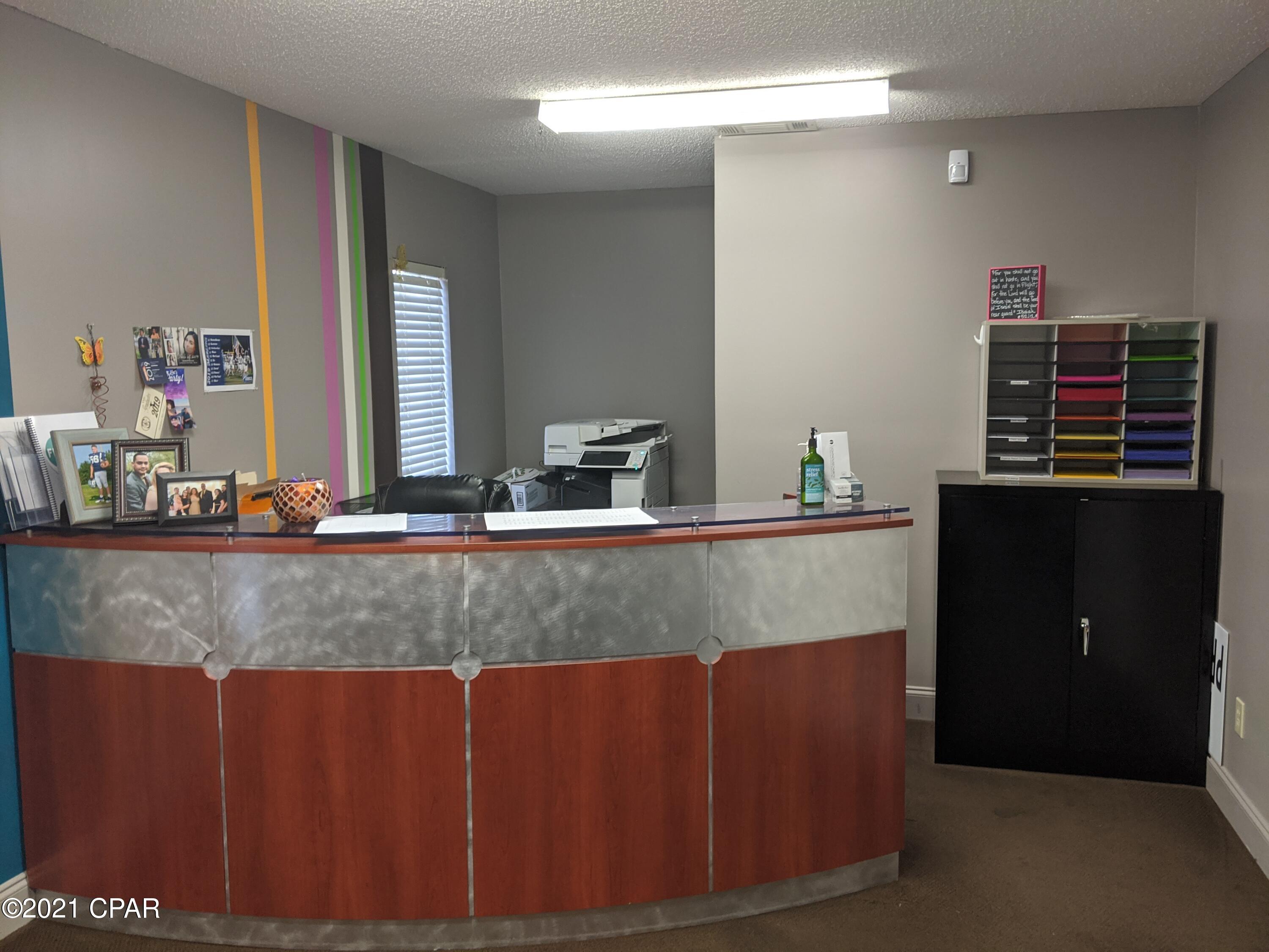 [No Recorded Subdiv] - Commercial Sale