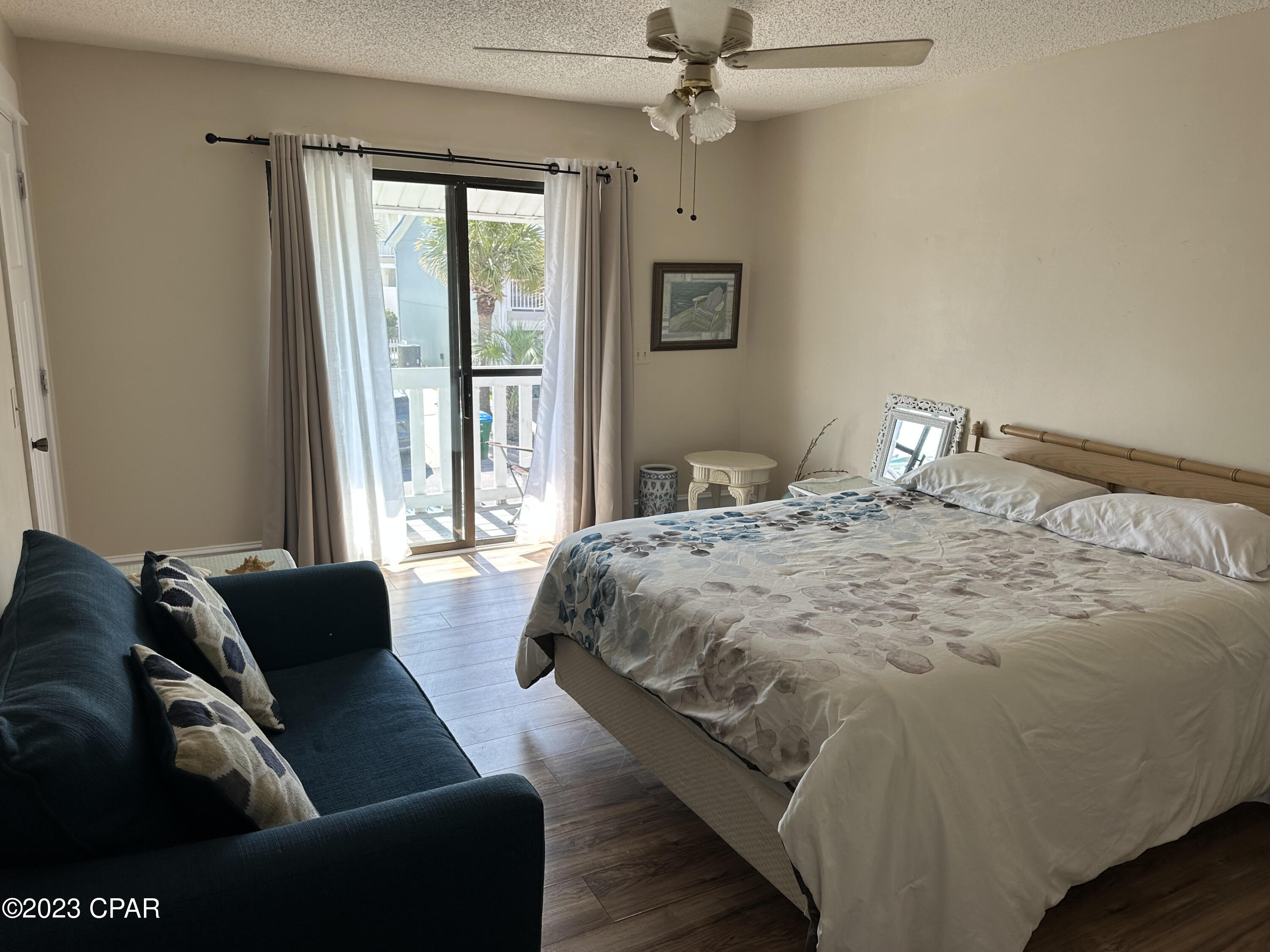 Villa Chateaus - Residential