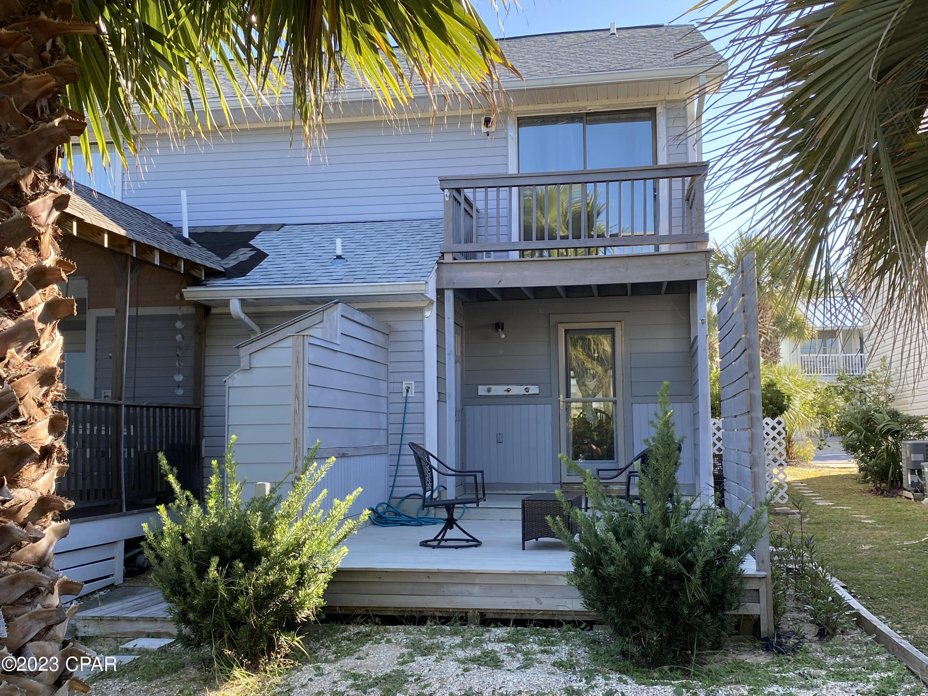 Villa Chateaus - Residential