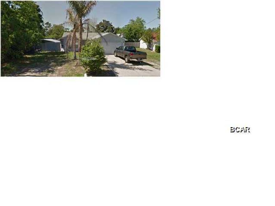 Well maintained home just off 79 and Back Beach. Home located just a short drive from Worlds Most Beautiful Beaches. A split floor plan with master bedroom overlooking the back yard inground pool. Spacious kitchen with an island.