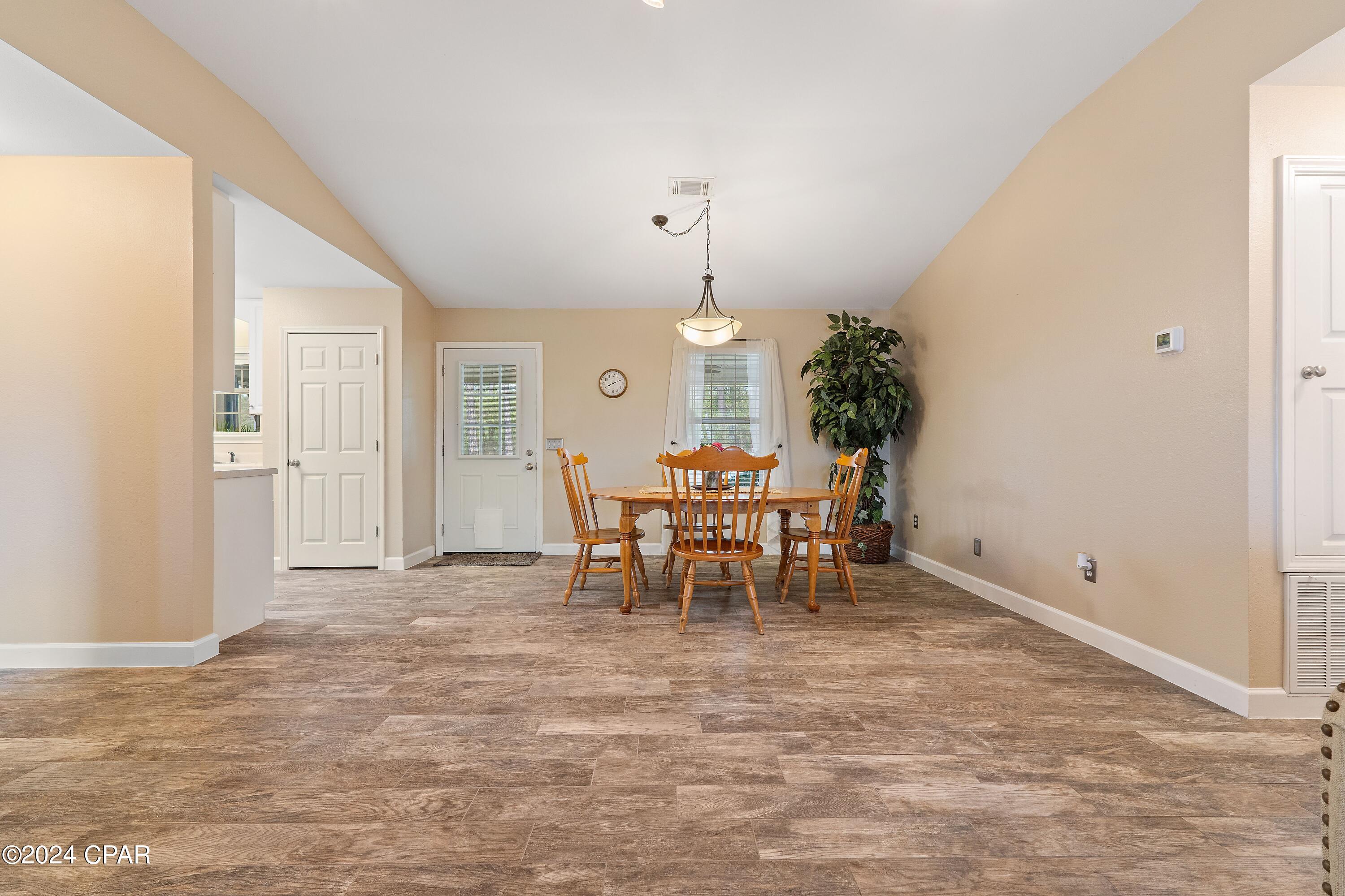 Holly By The Sea - Residential