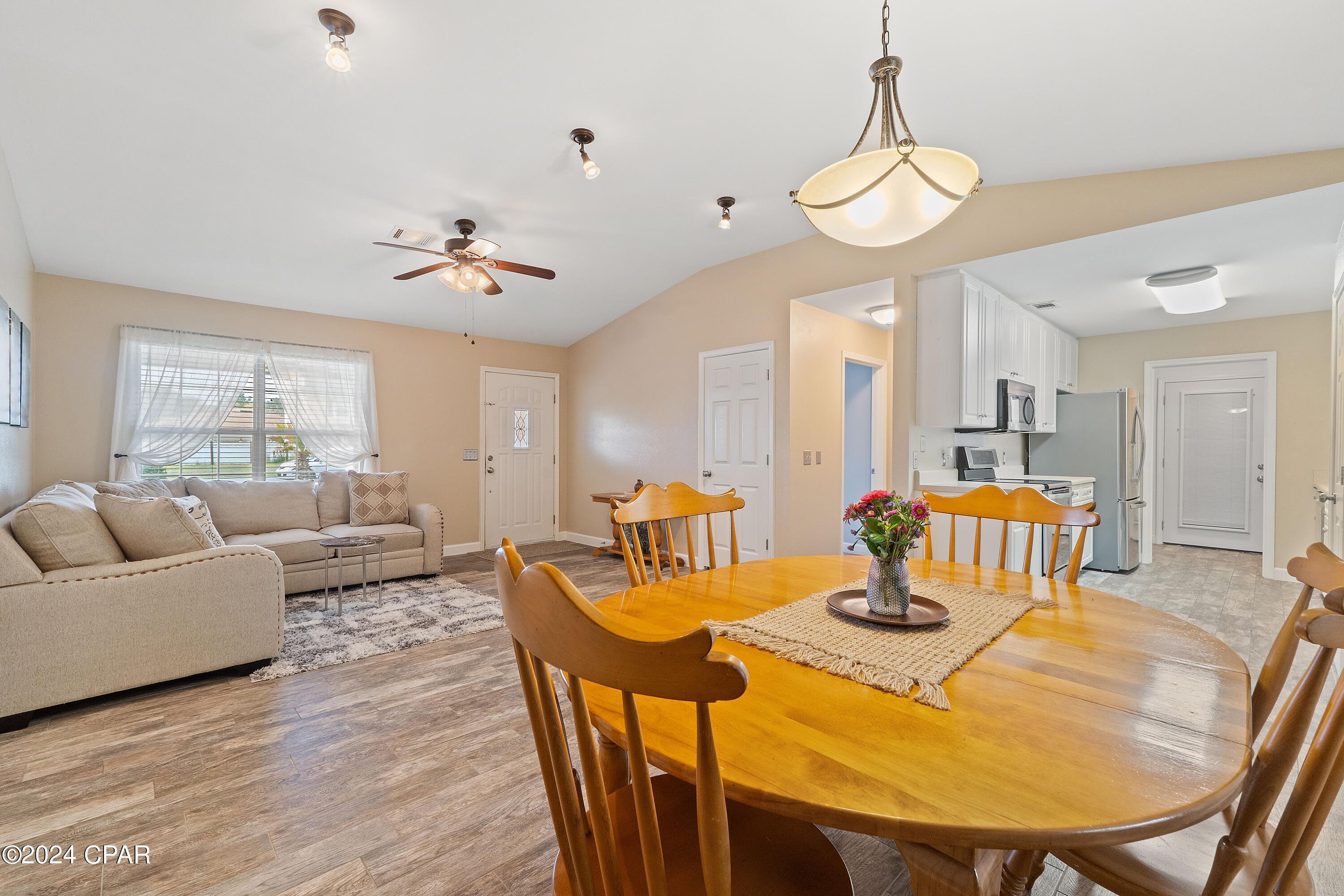 Holly By The Sea - Residential