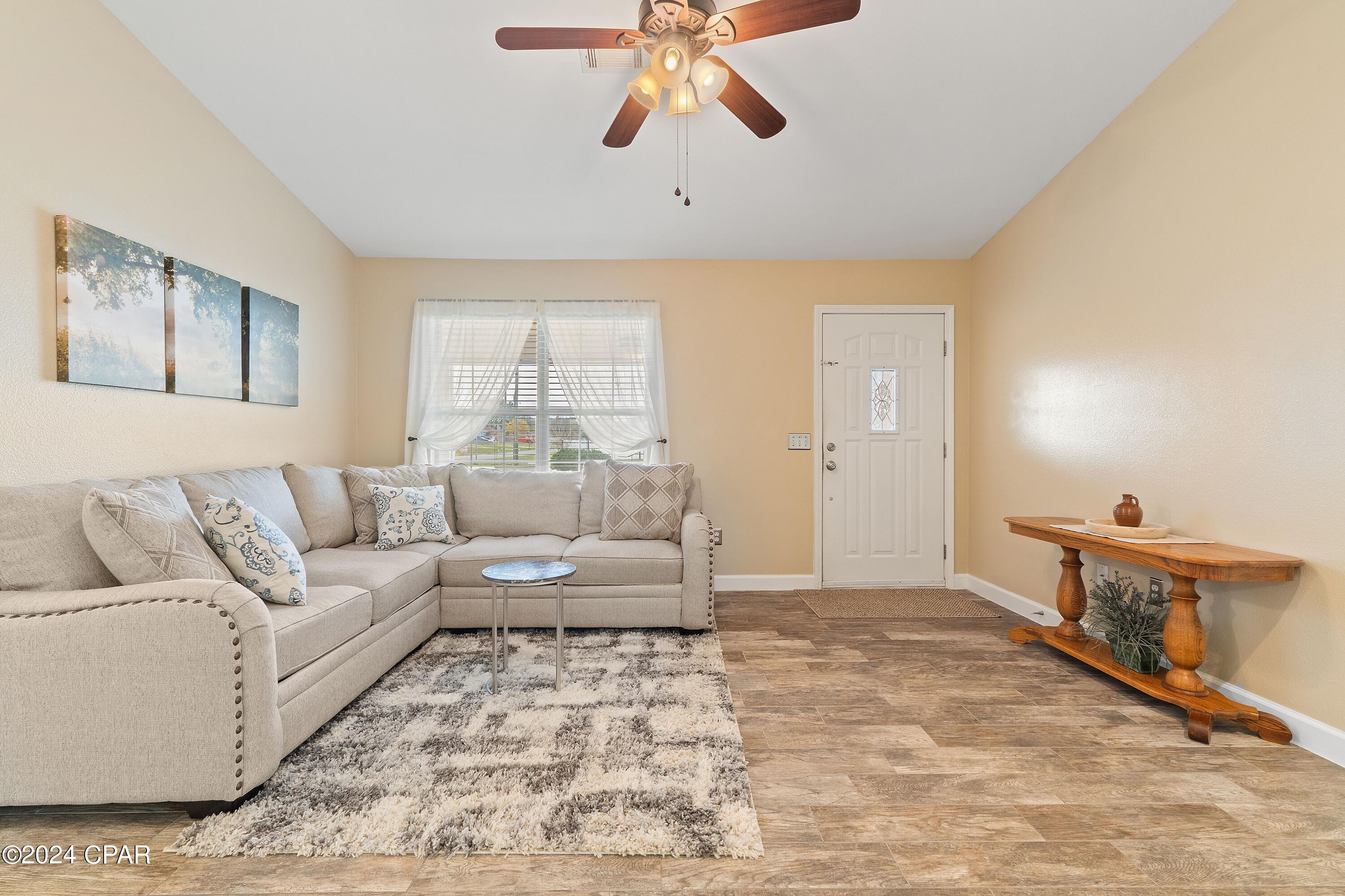 Holly By The Sea - Residential