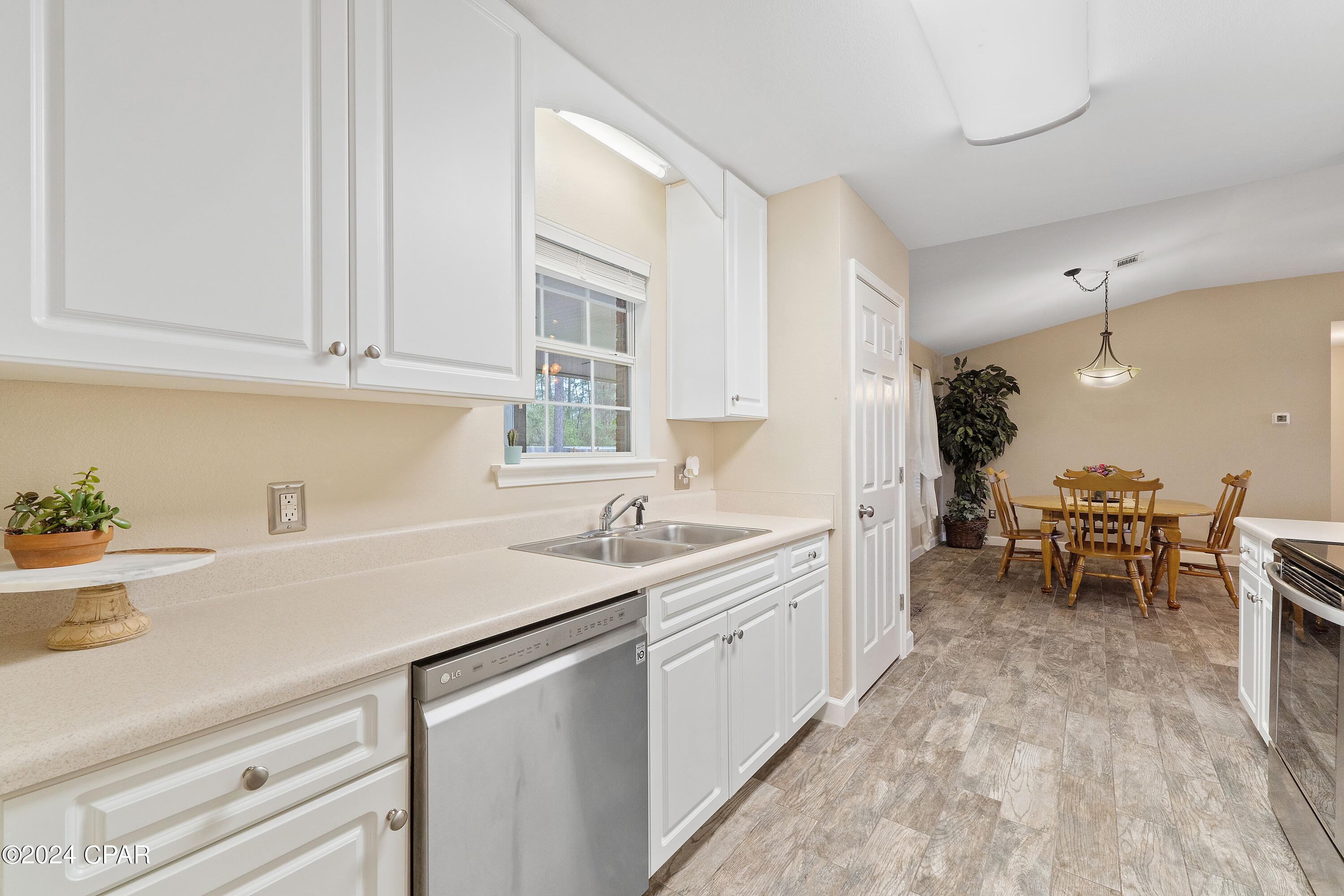 Holly By The Sea - Residential