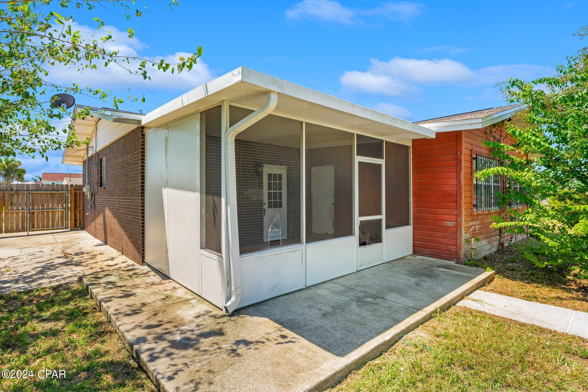 Kendrick Manor - Residential