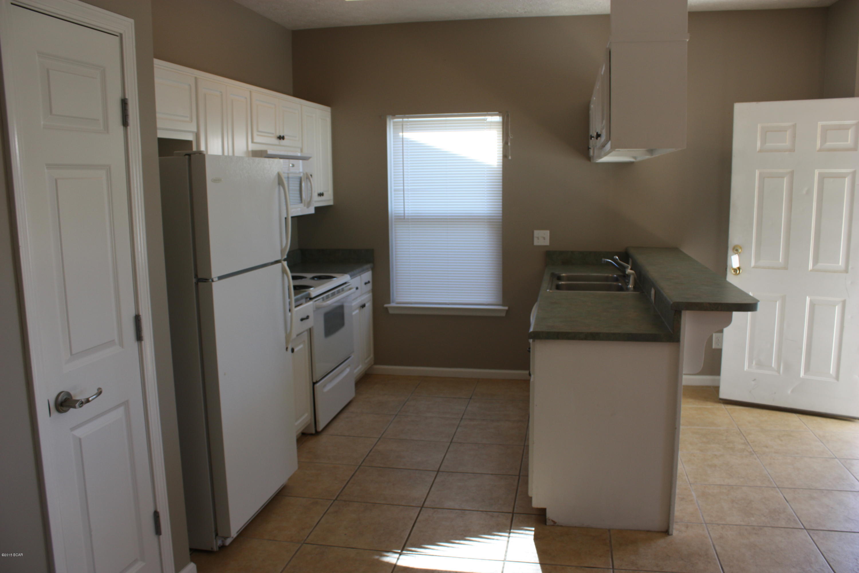 Holiday Beach Unit 8 - Residential Lease