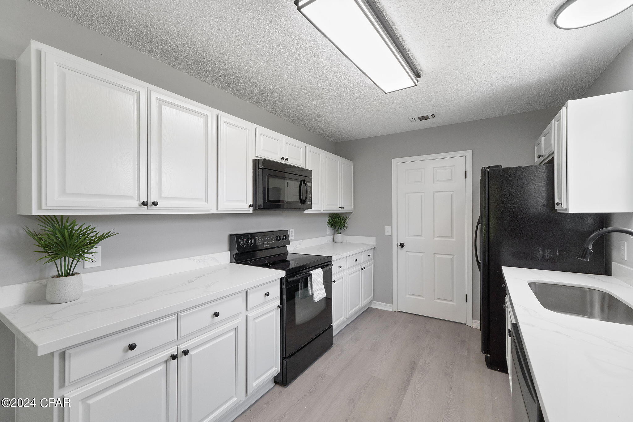 Holly By The Sea - Residential