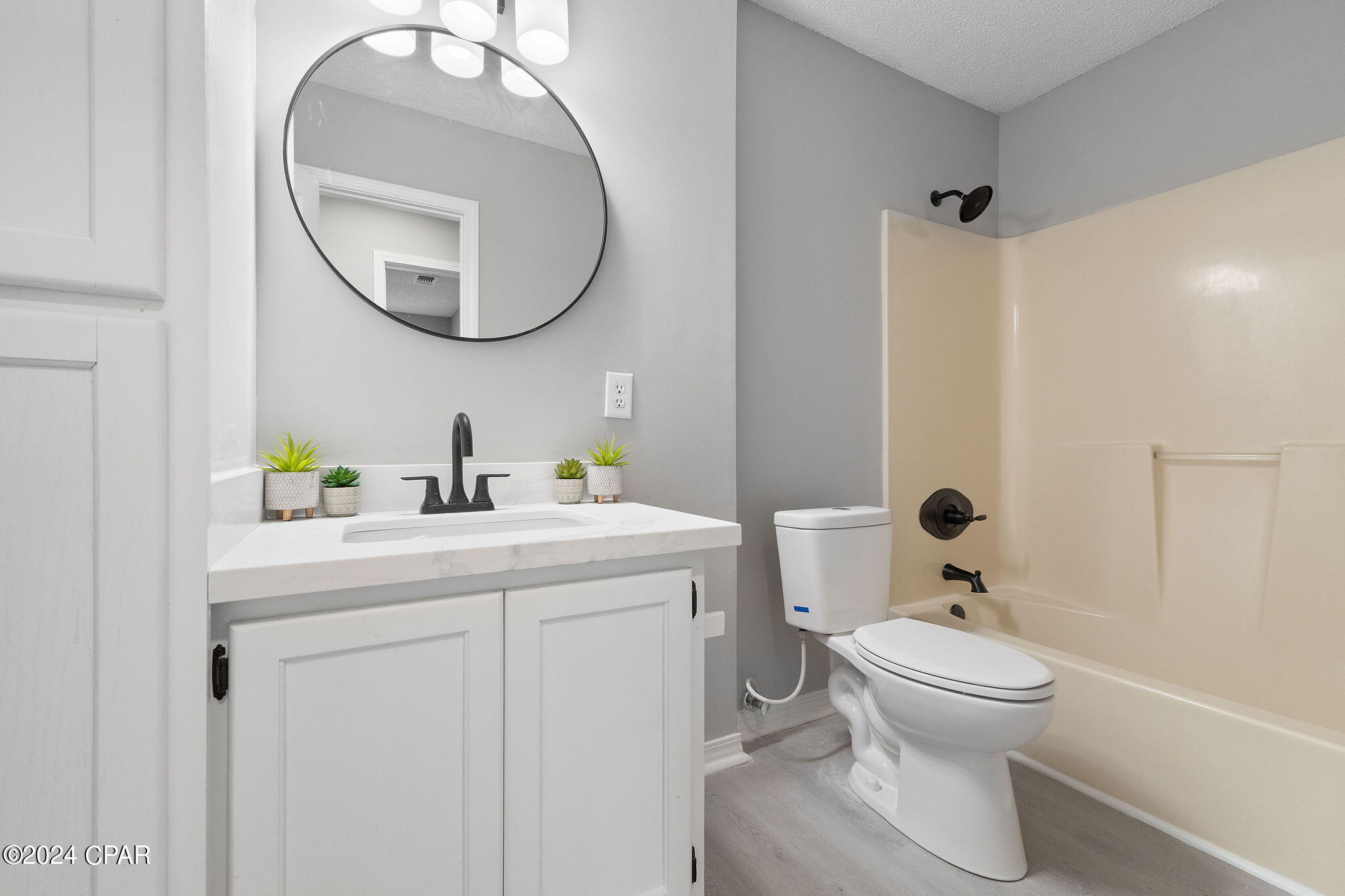 Holly By The Sea - Residential