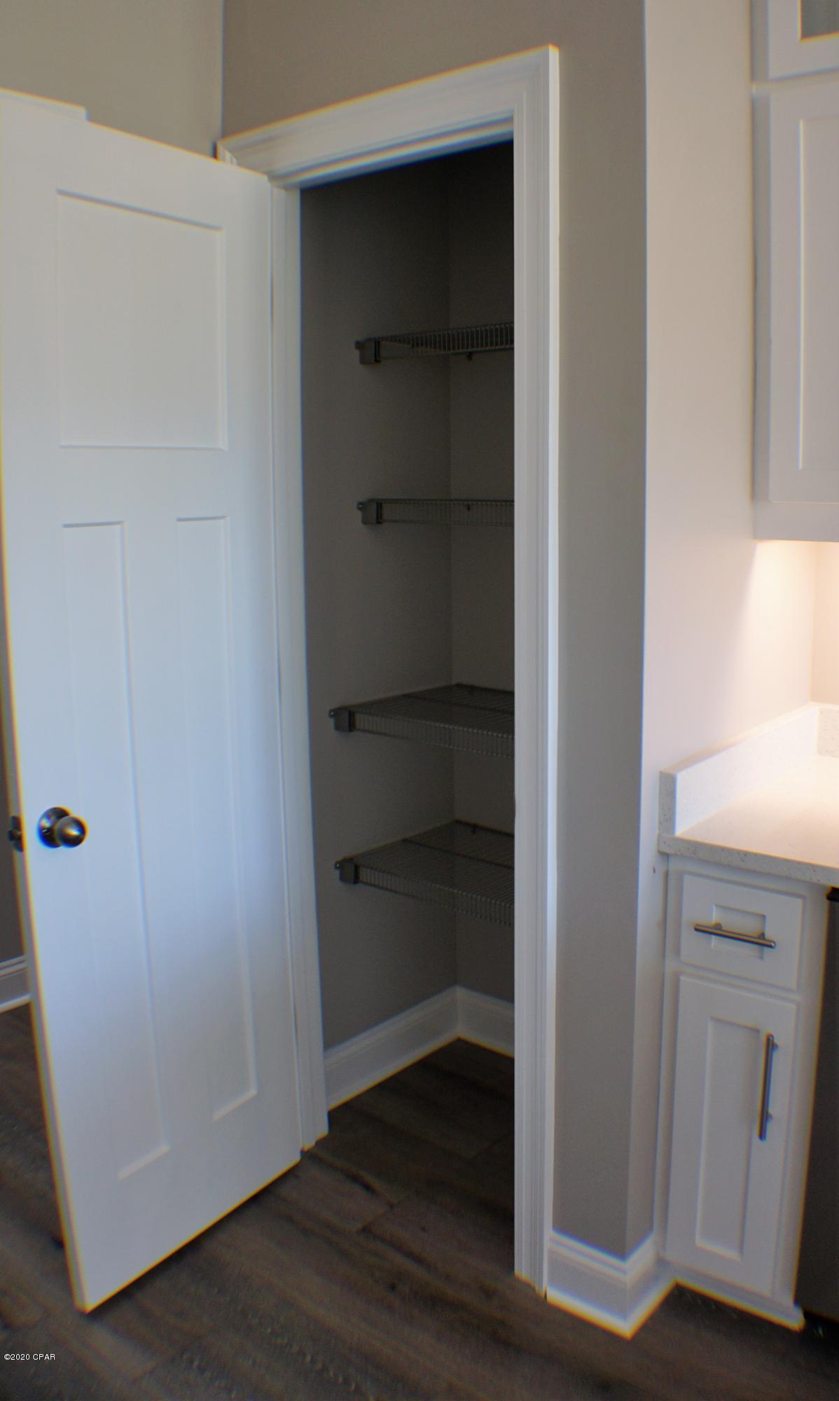 Mowat Highlands Ph VII - Residential