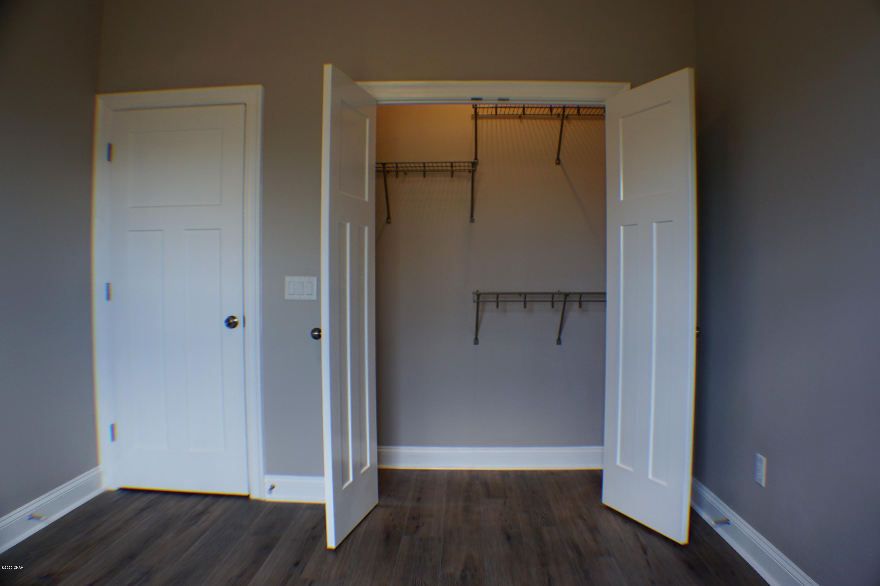 Mowat Highlands Ph VII - Residential