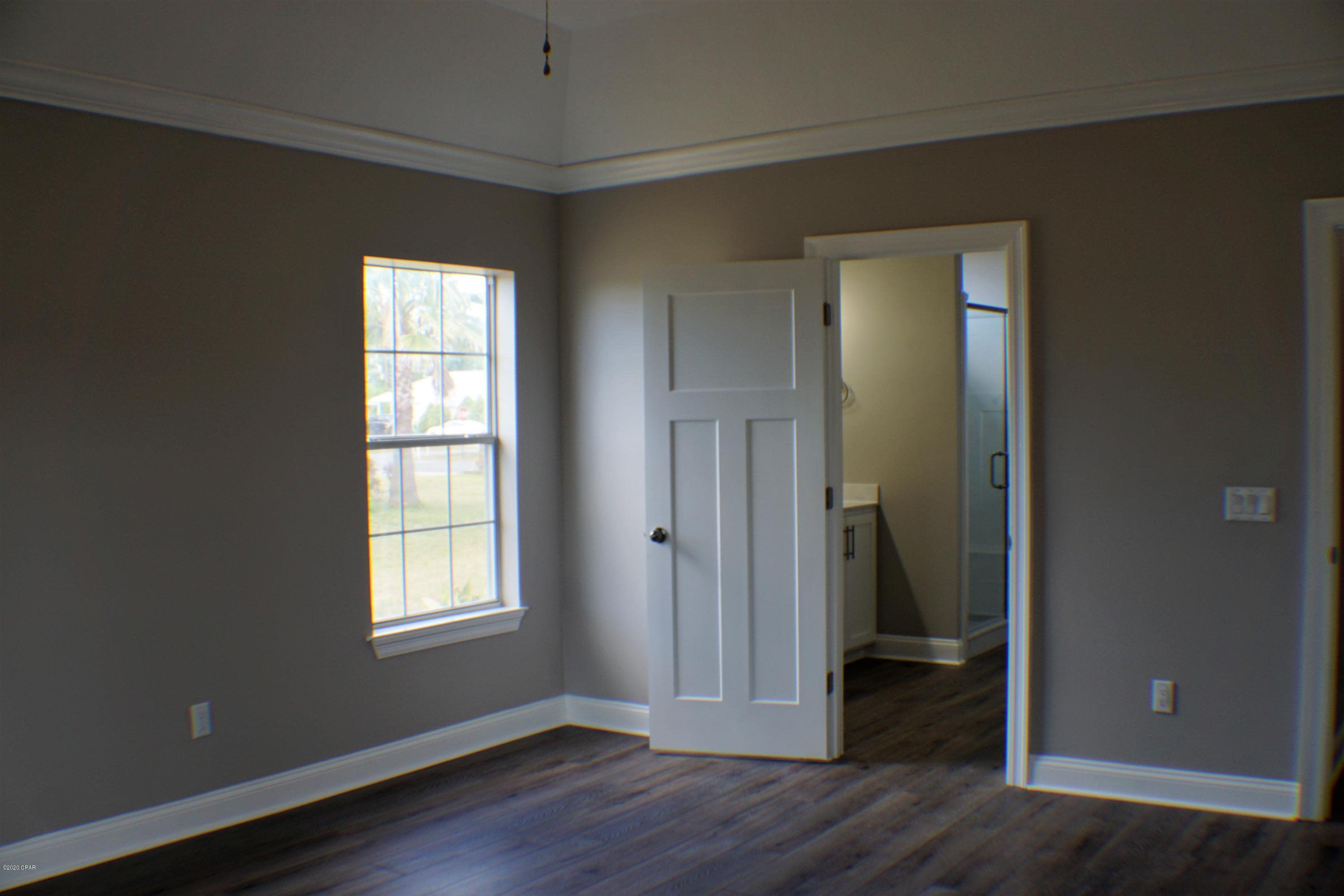 Mowat Highlands Ph VII - Residential