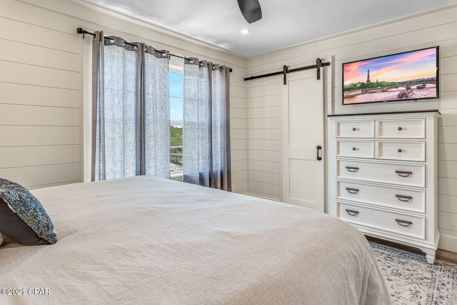 Shoreline Townhouses - Residential