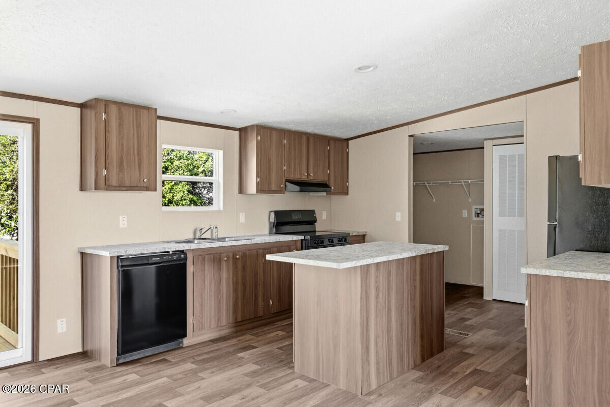 Lane Mobile Home Est U-1 - Residential