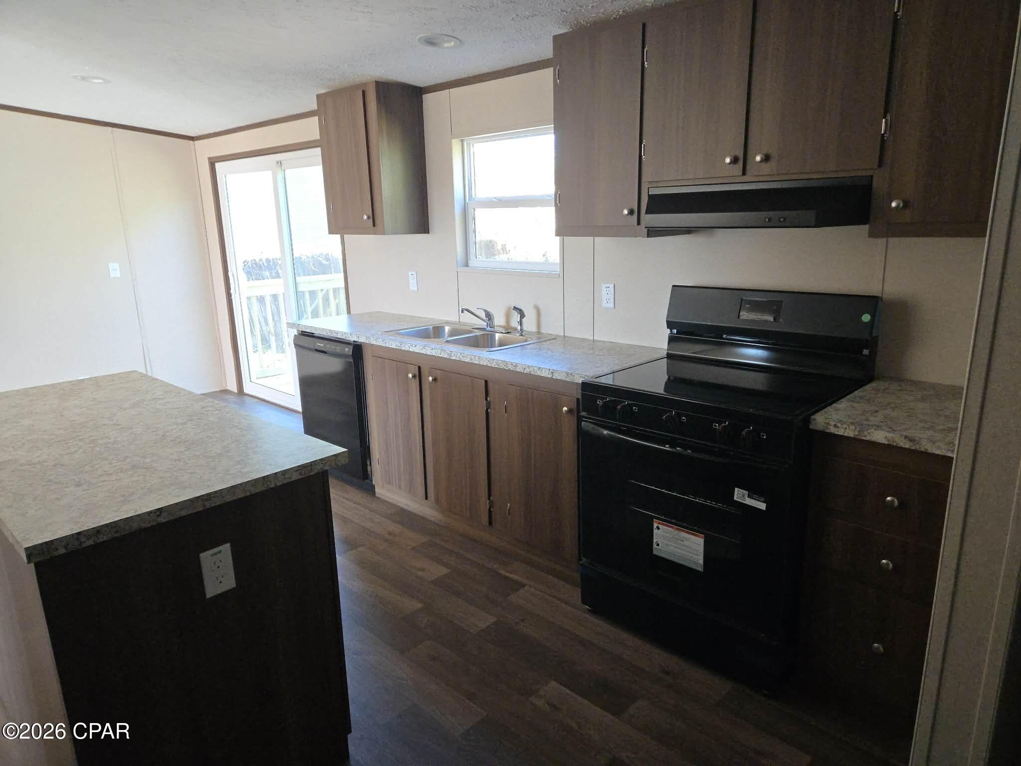 Lane Mobile Home Est U-1 - Residential