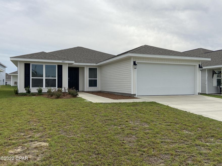 3b/2b Home in convenient , family friendly  neighborhood close to great schools, shopping, dining. Has covered porch in back. 

  Non-refundable credit/ background check done online.

($25) 

Must comply with HOA rules. No pets. Now accepting applications. Ready Now.