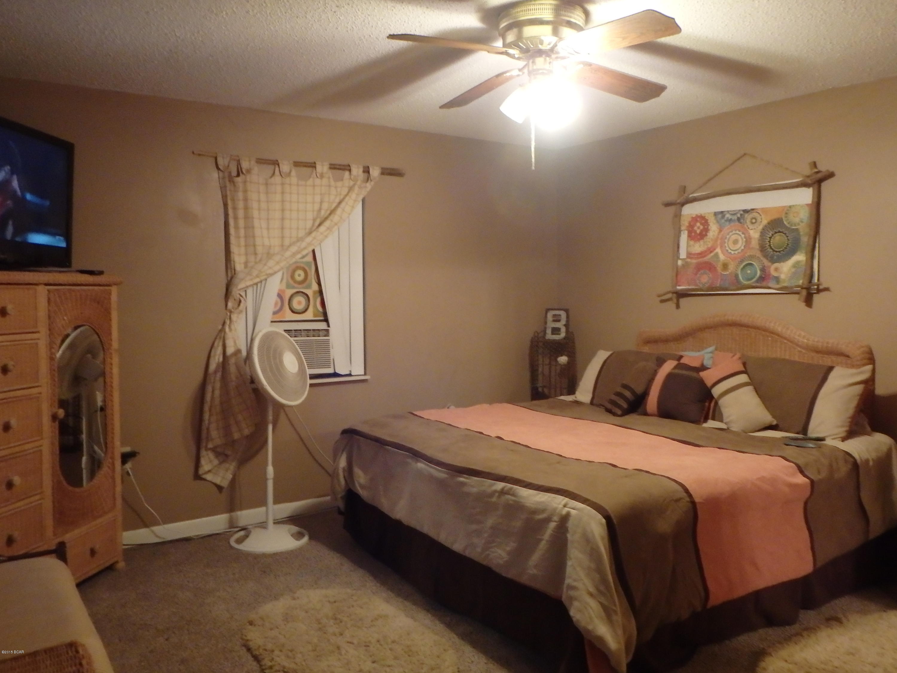 Pines 5th Add - Residential