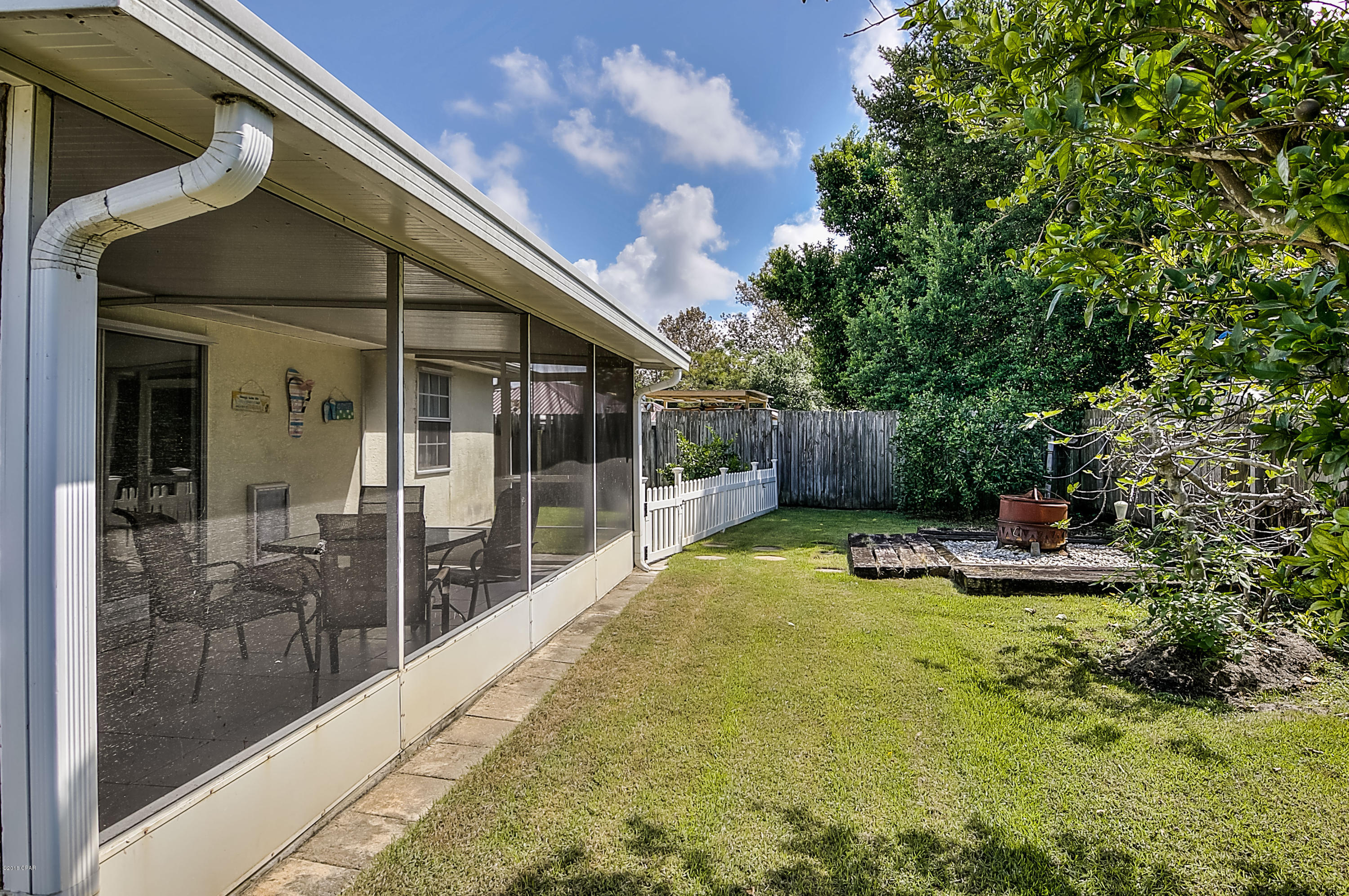 Fernwood Park - Residential