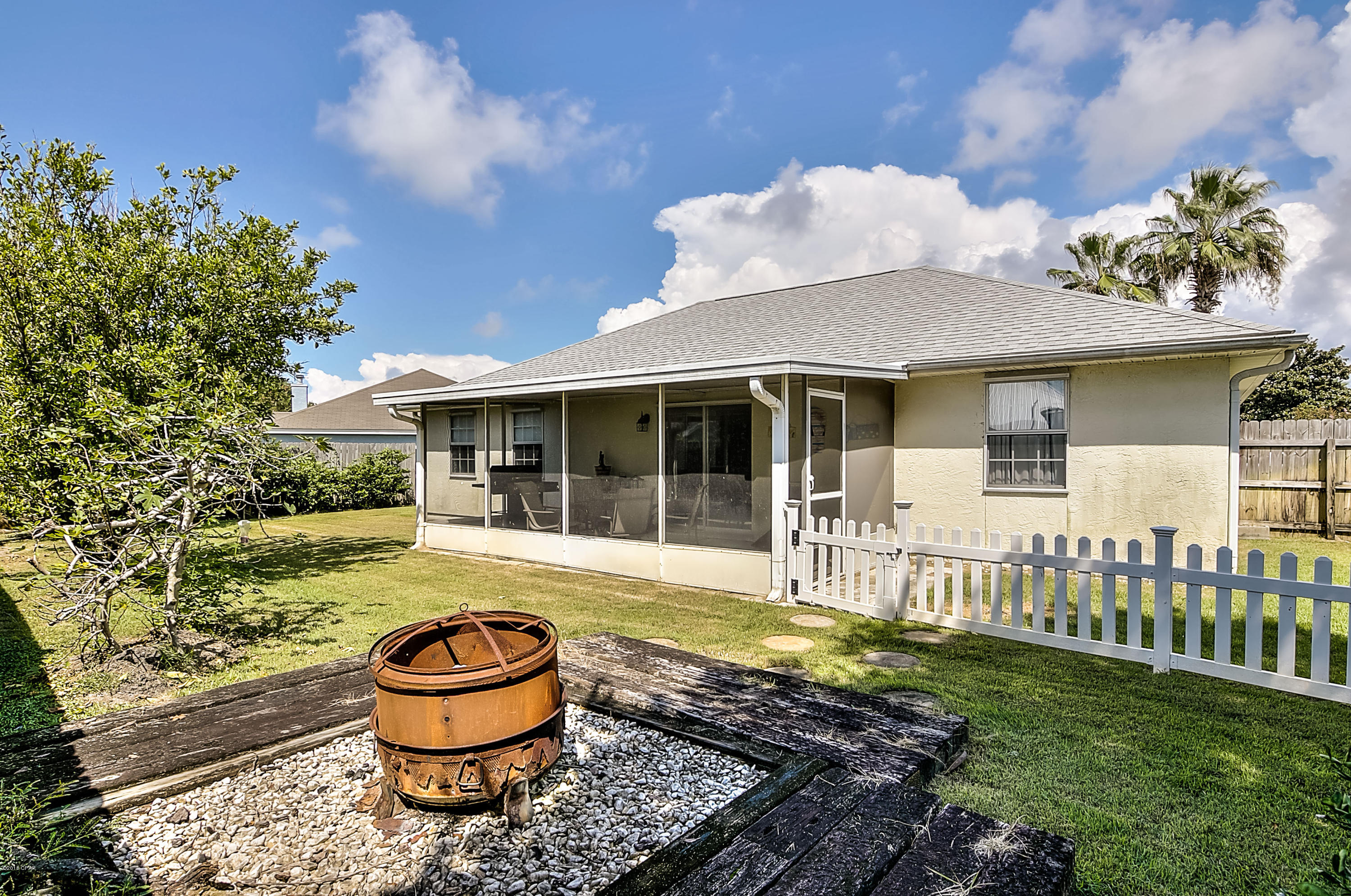 Fernwood Park - Residential