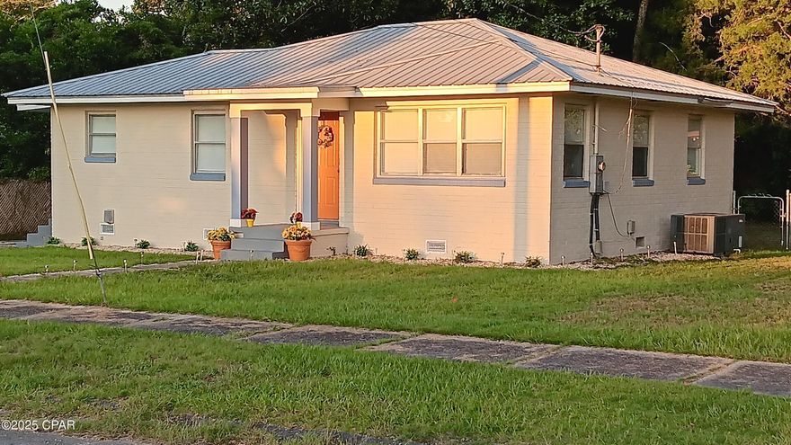 MOTIVATED SELLER!!! Your Affordable Move-in Ready Home Awaits!!! This charming 2-bedroom, 1-bathroom home offers a blend of cozy comfort and modern style, perfect for first-time buyers or those looking to downsize. This can also be an excellent investor opportunity. The beautifully designed bathroom features a stunning shower. Home also features updated kitchen with all wood cabinets and new flooring. Backyard offers a generous amount of shade and peace of mind with gated area to ensure safe place for children and pets. Don't miss the opportunity to make it yours! Schedule a viewing today.