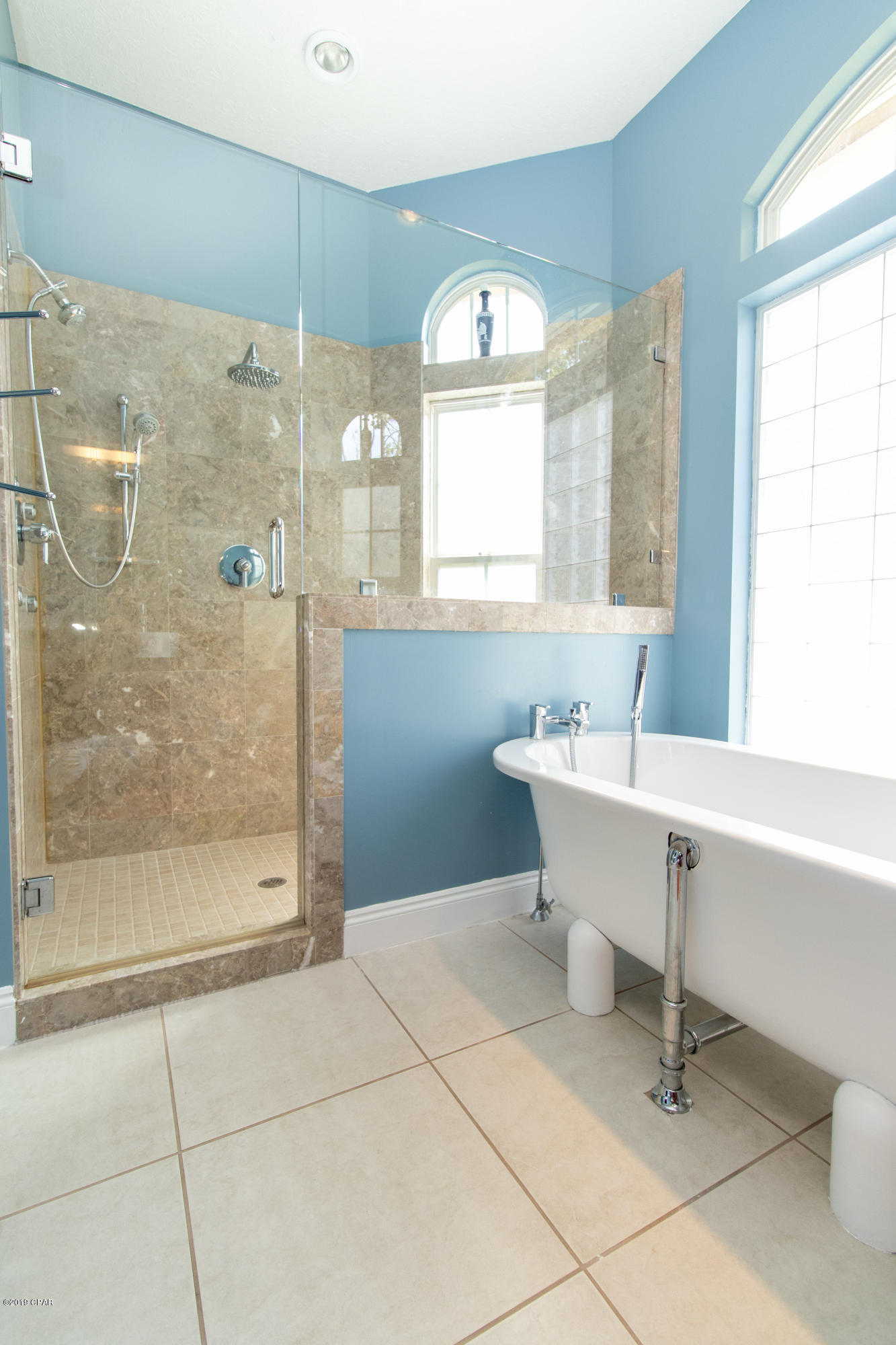 Colony Club - Residential