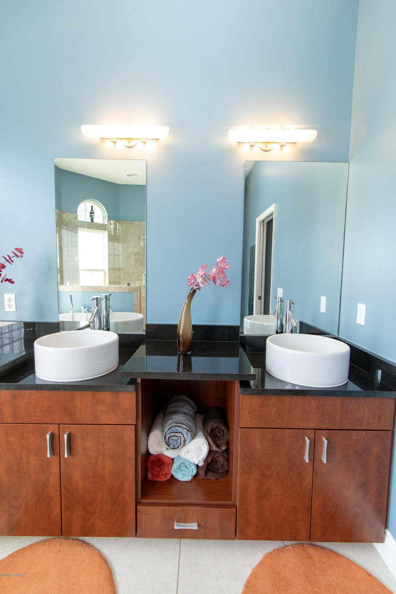 Colony Club - Residential