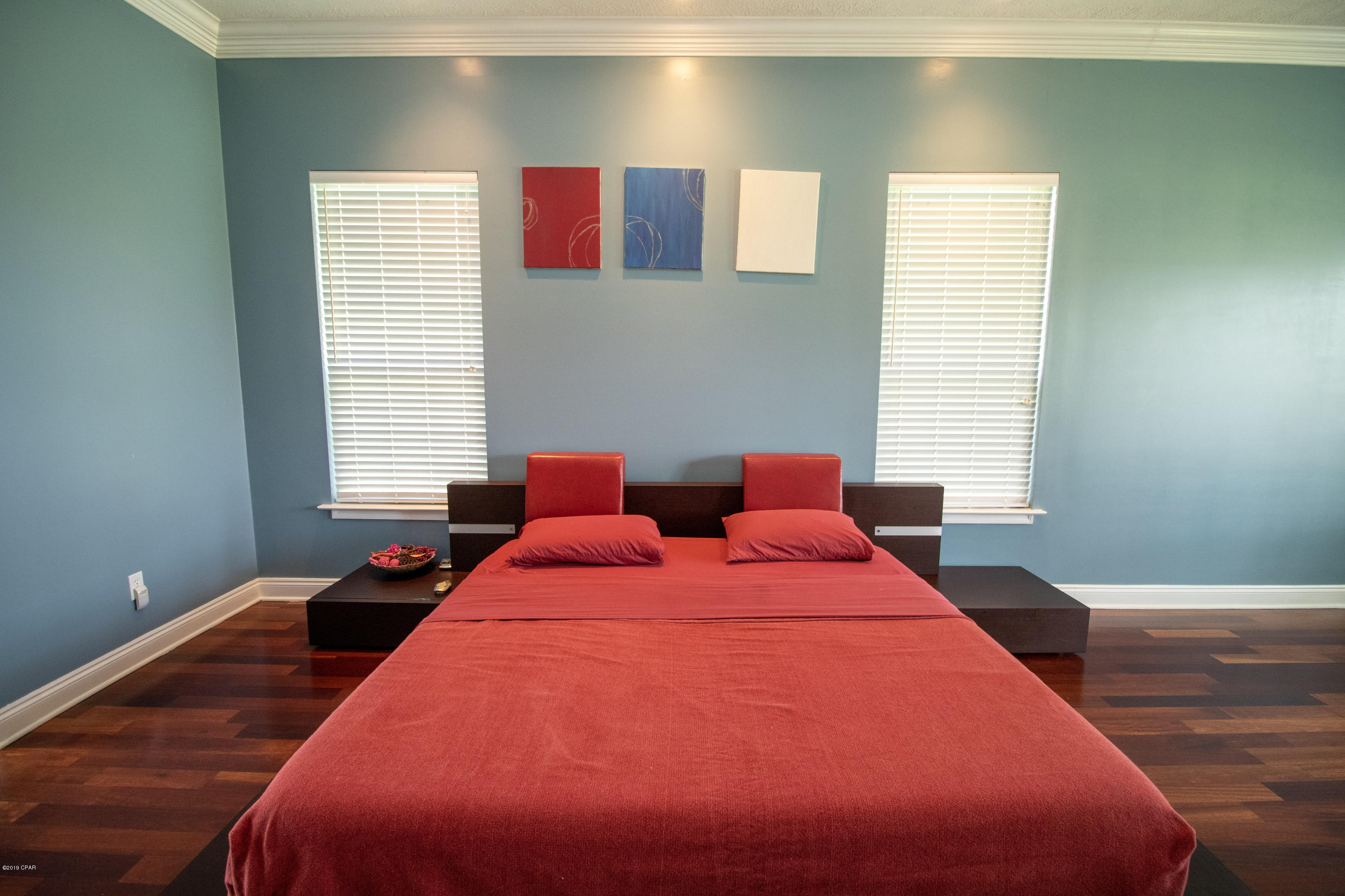 Colony Club - Residential