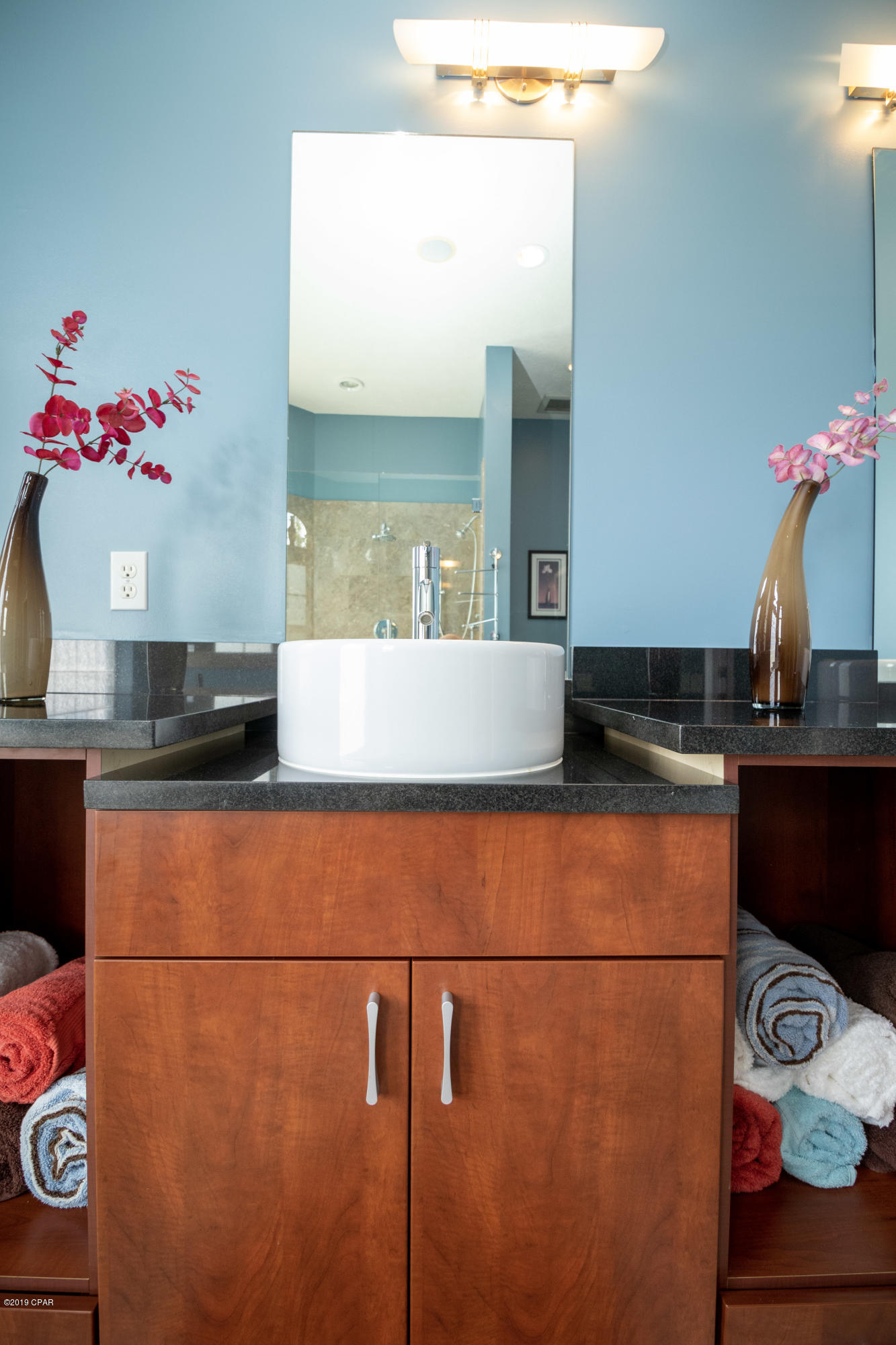 Colony Club - Residential