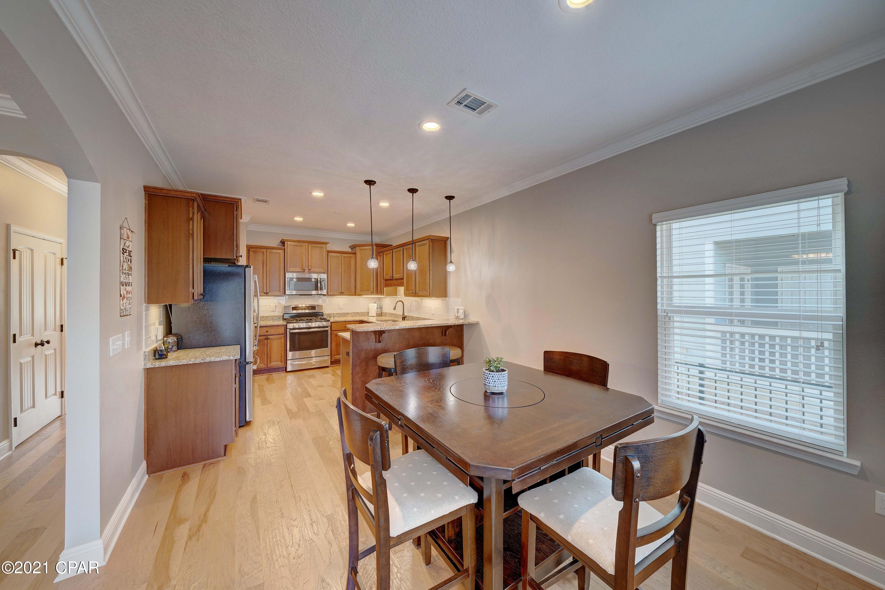 Magnolia Bay Club - Residential