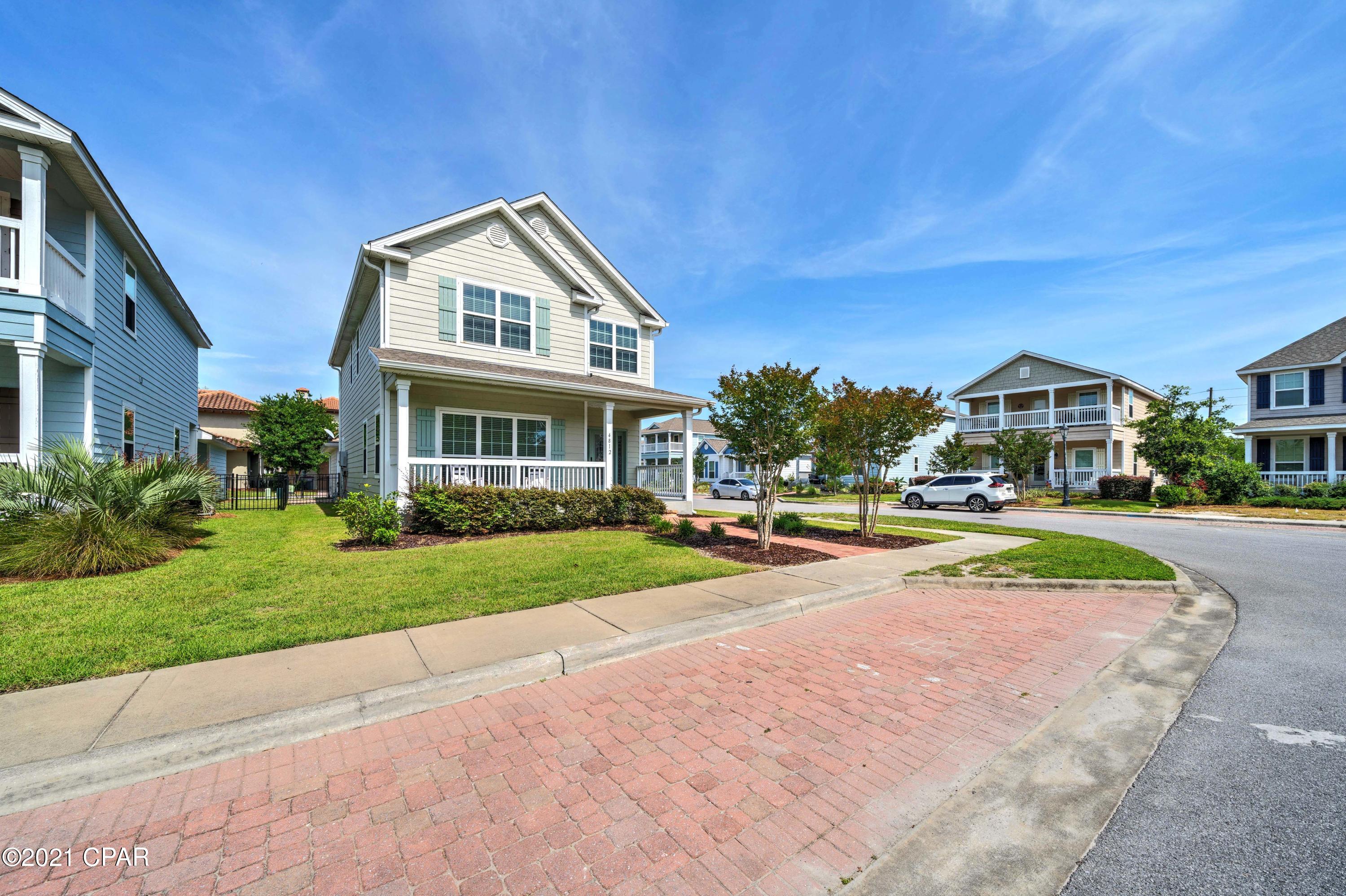 Magnolia Bay Club - Residential