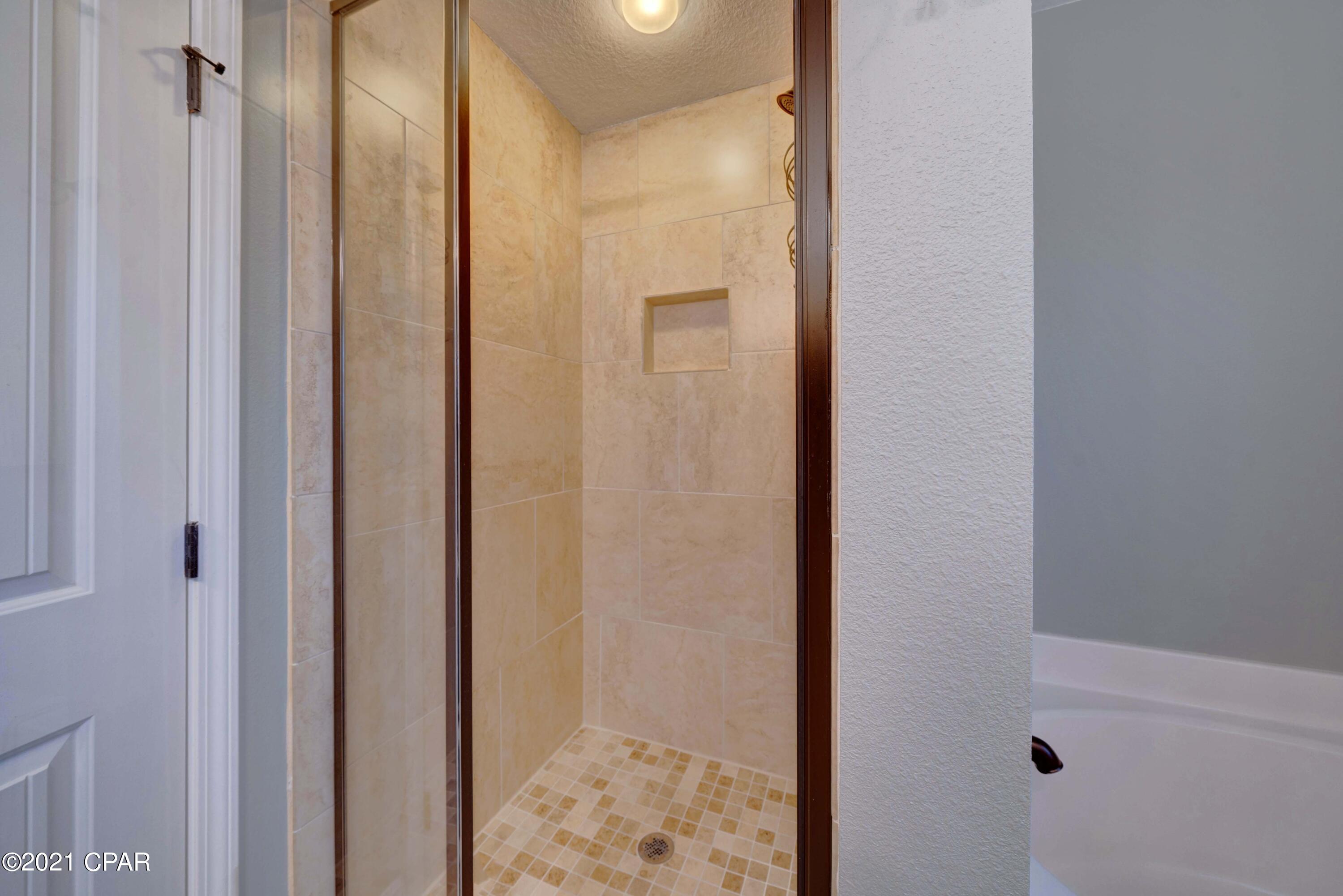 Magnolia Bay Club - Residential