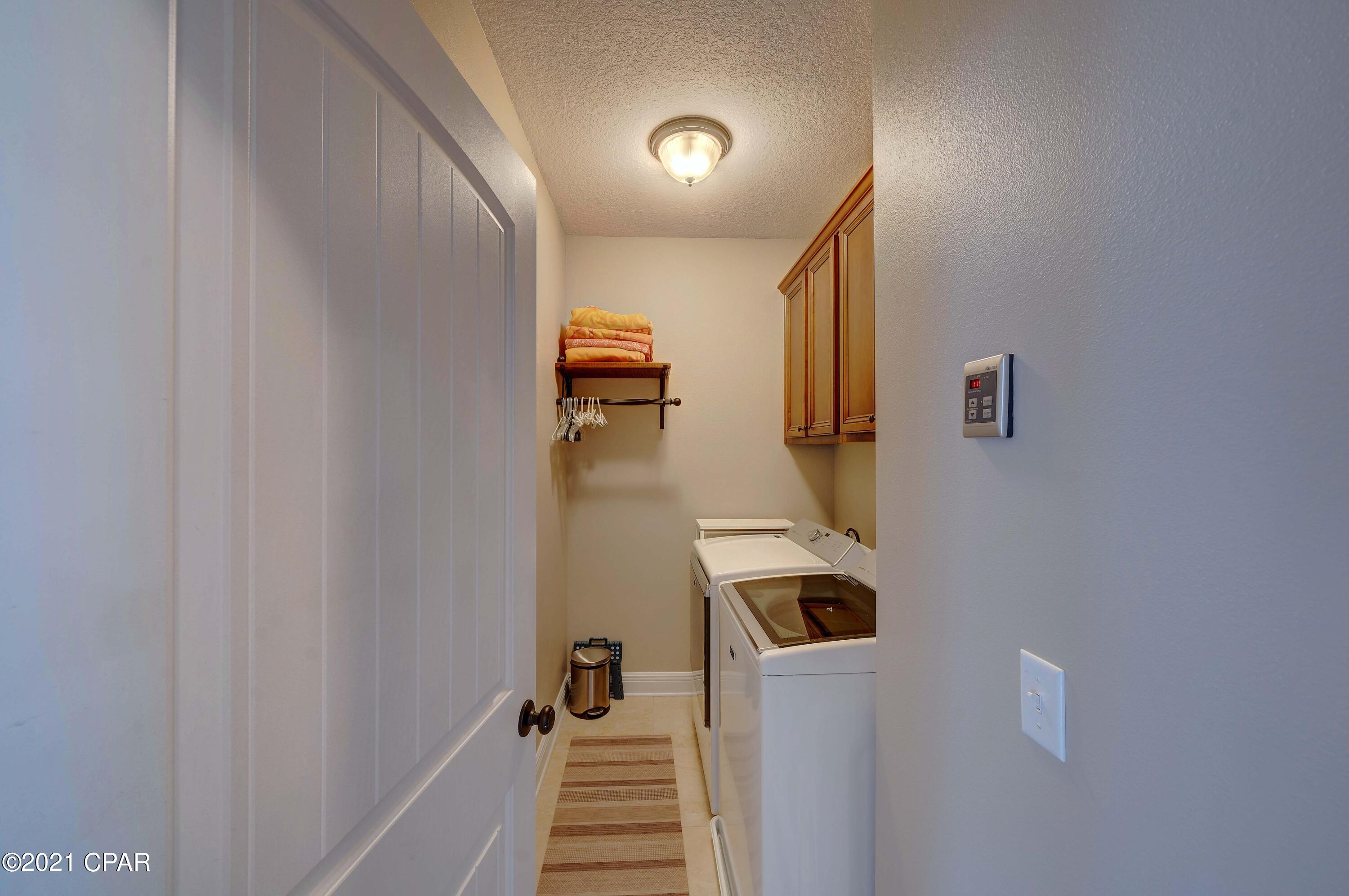 Magnolia Bay Club - Residential