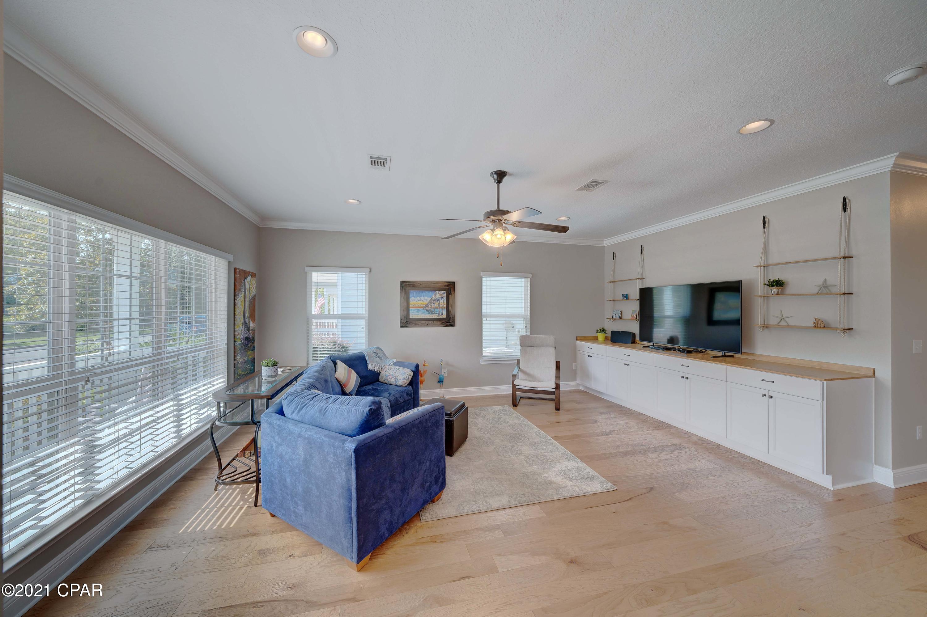 Magnolia Bay Club - Residential