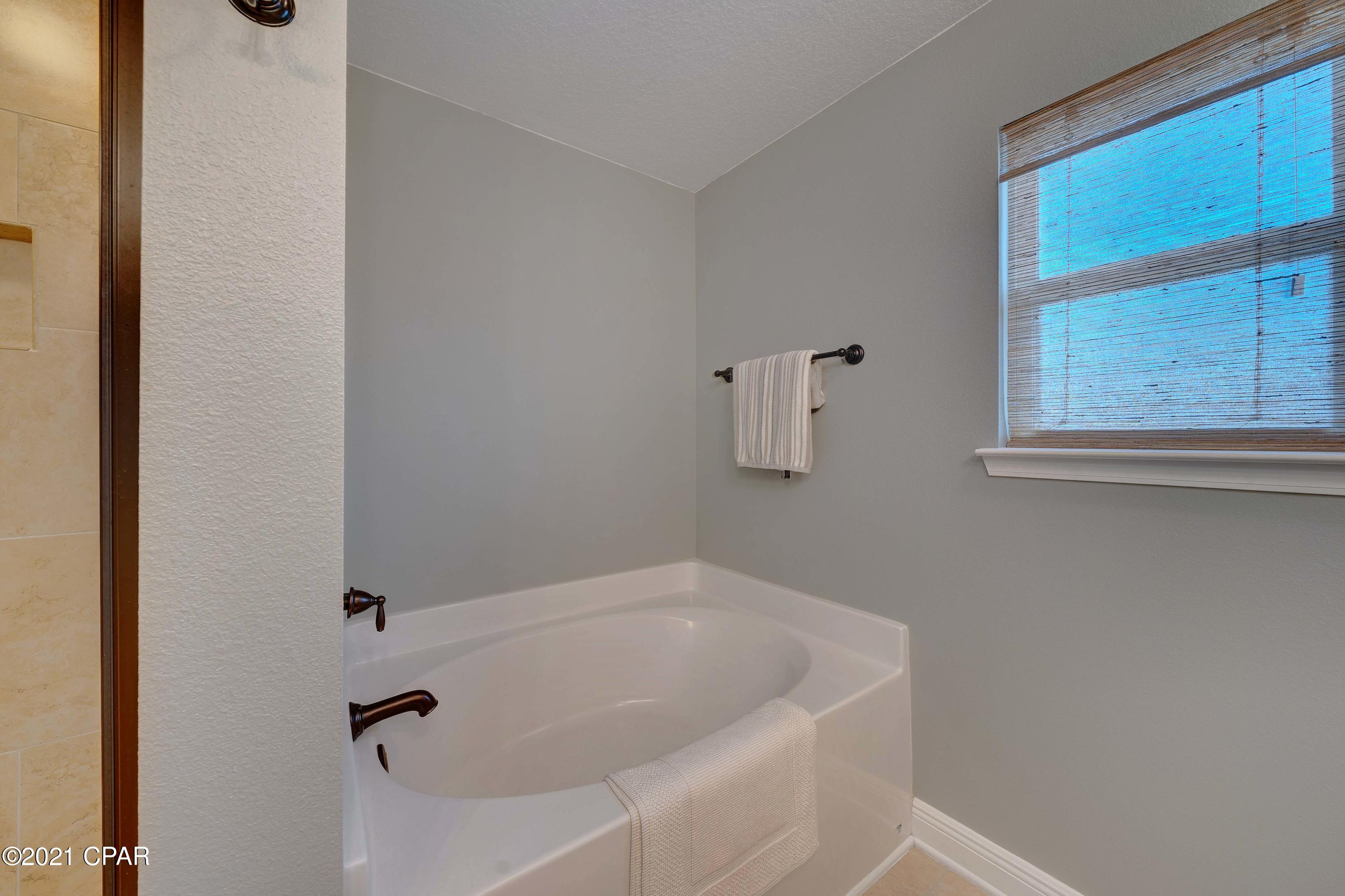 Magnolia Bay Club - Residential