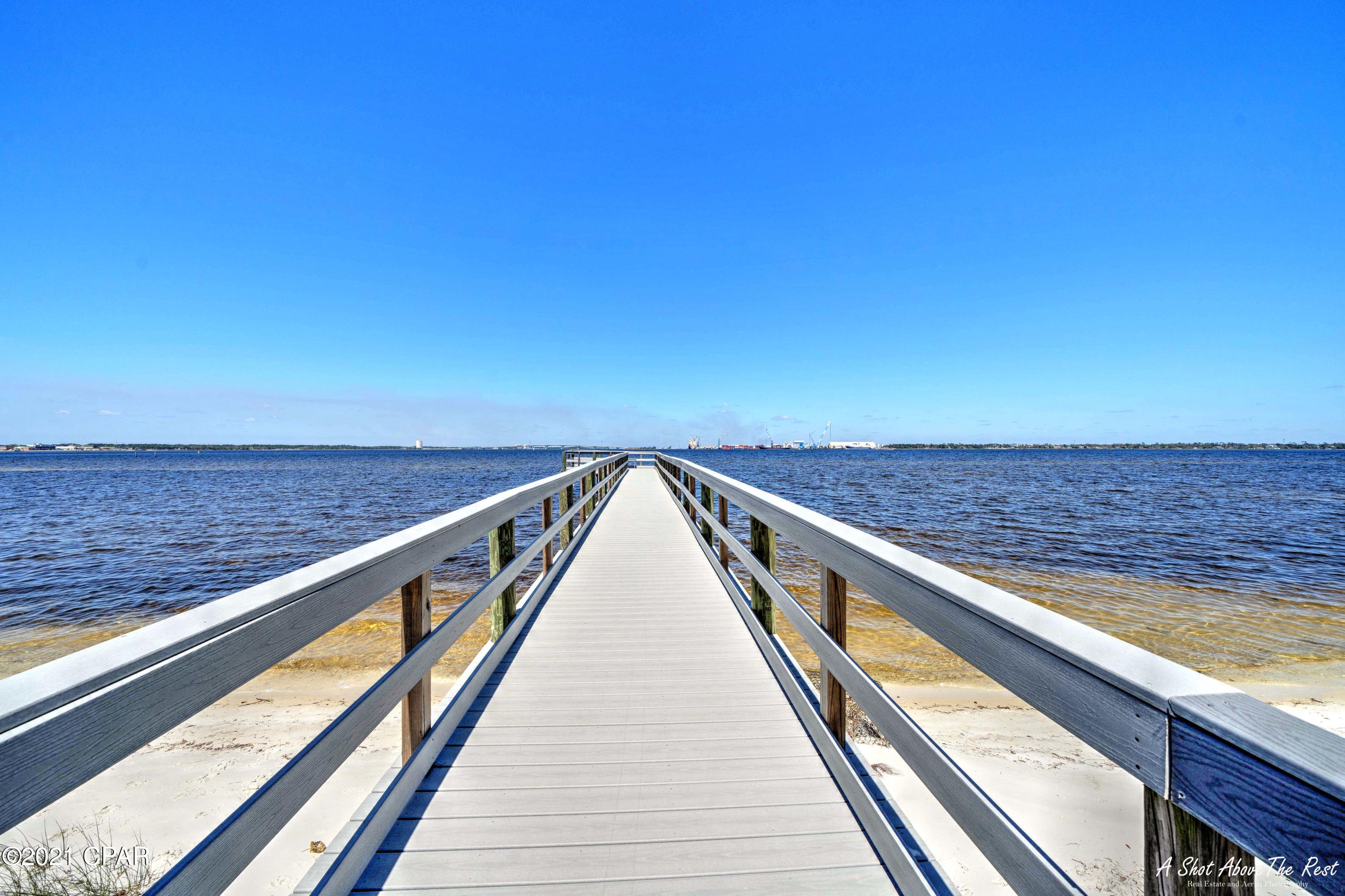 Magnolia Bay Club - Residential