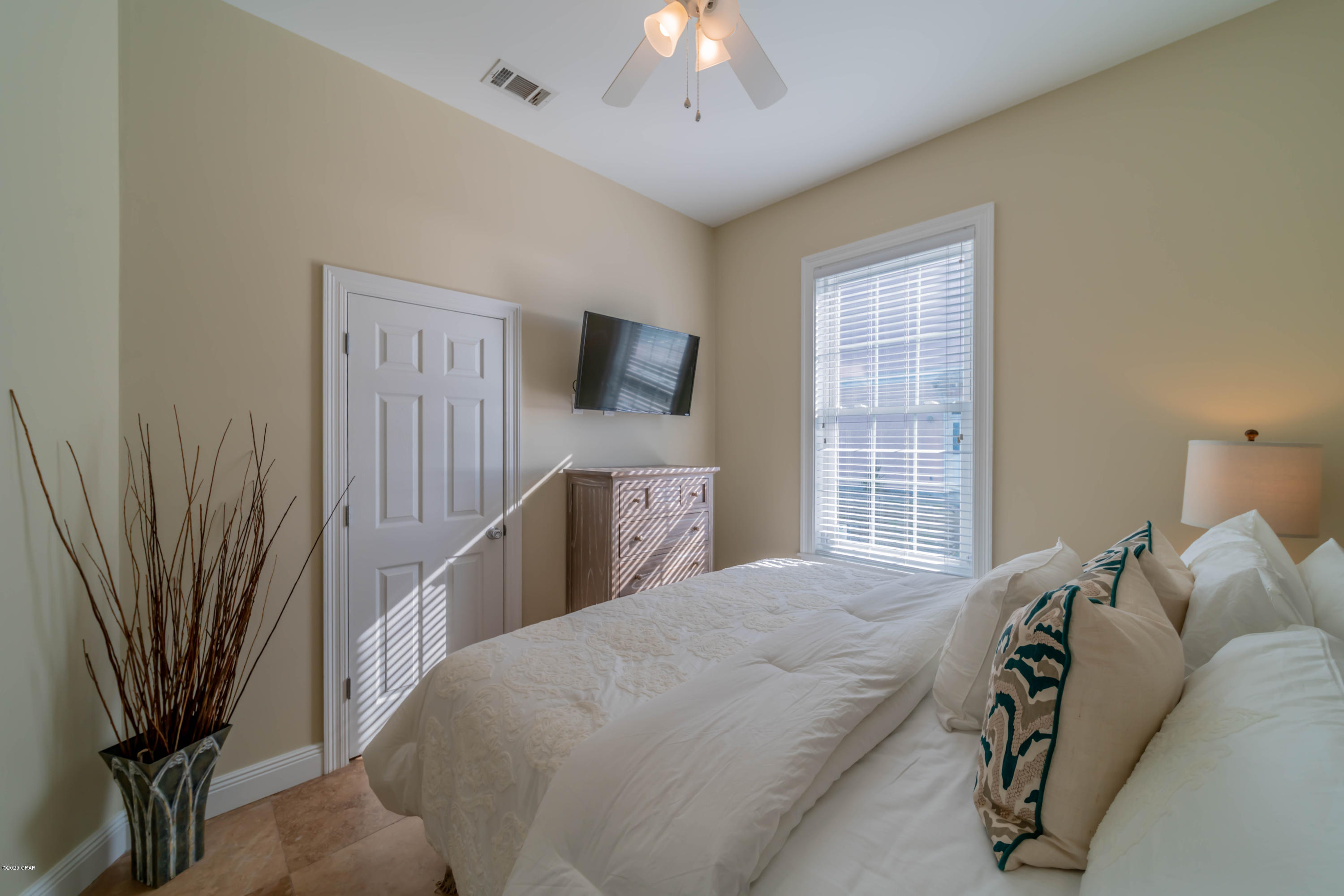 Laguna Beach Villas - Residential