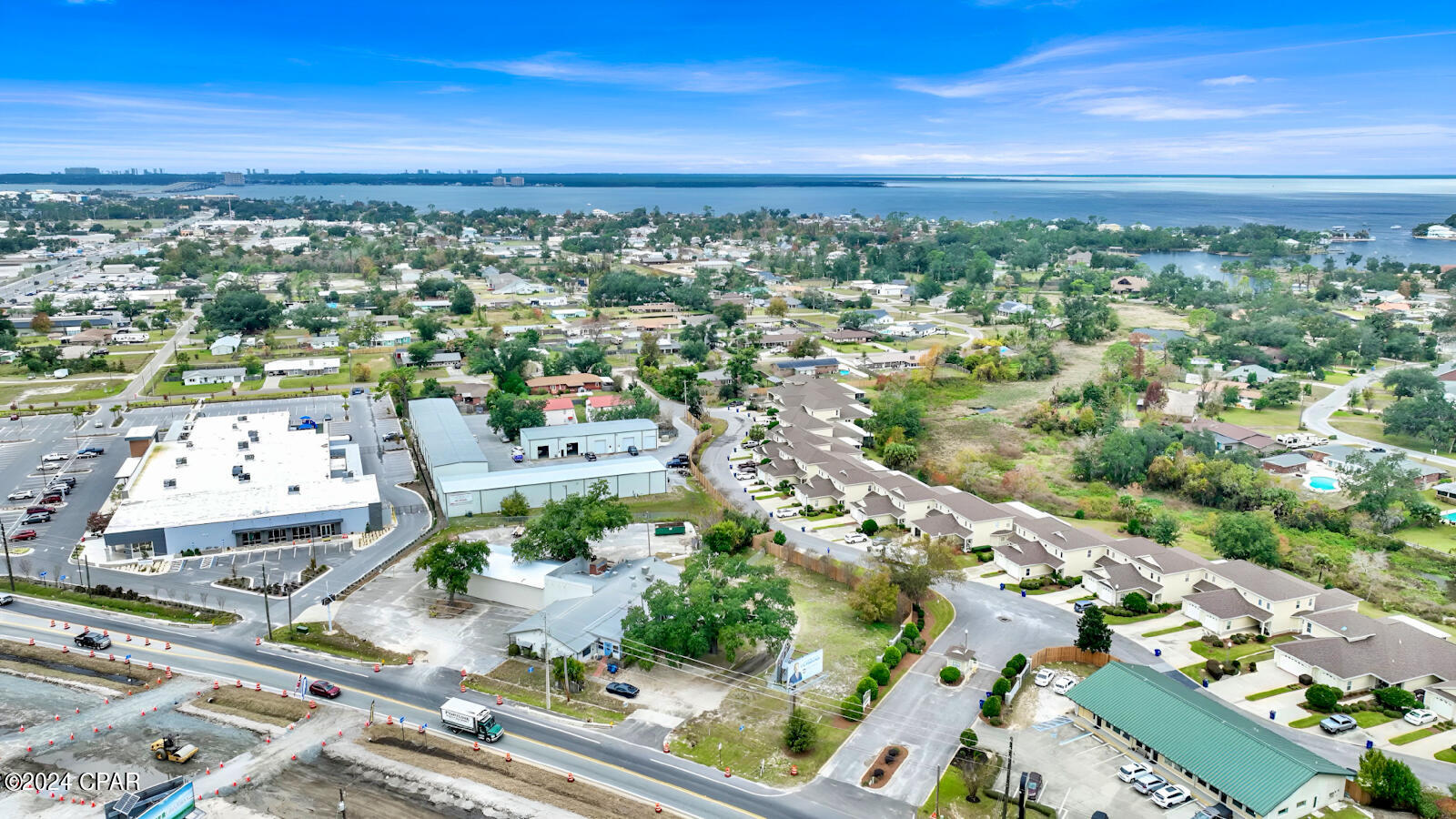 [No Recorded Subdiv] - Commercial Sale