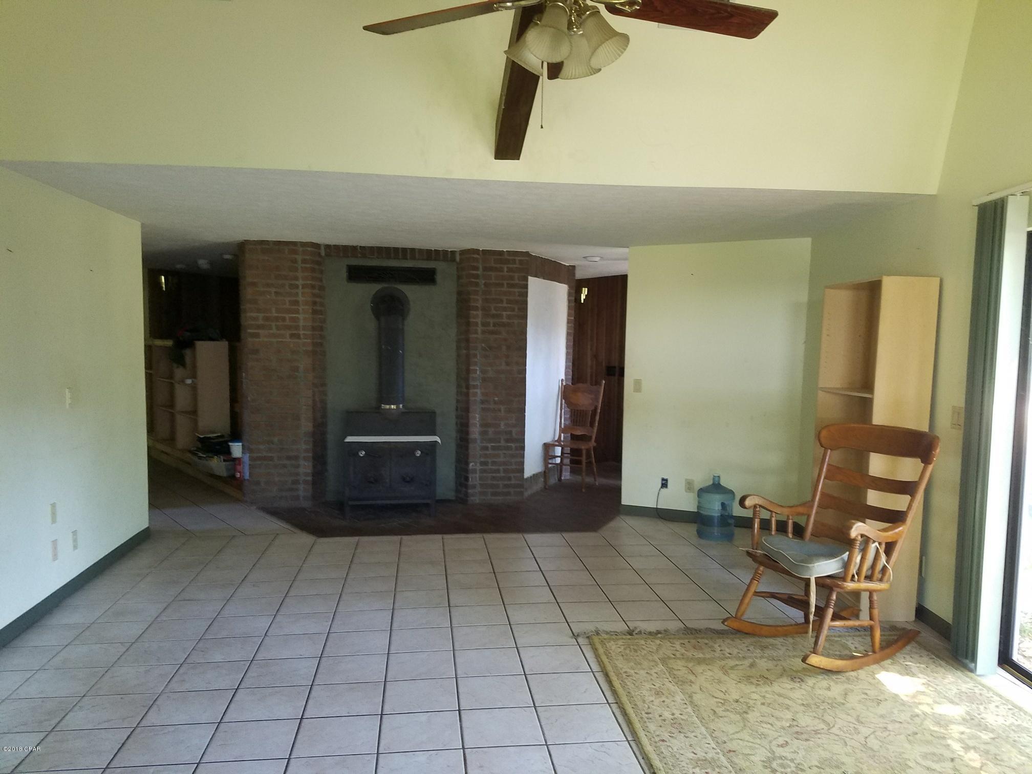 College Point 1st Add - Residential