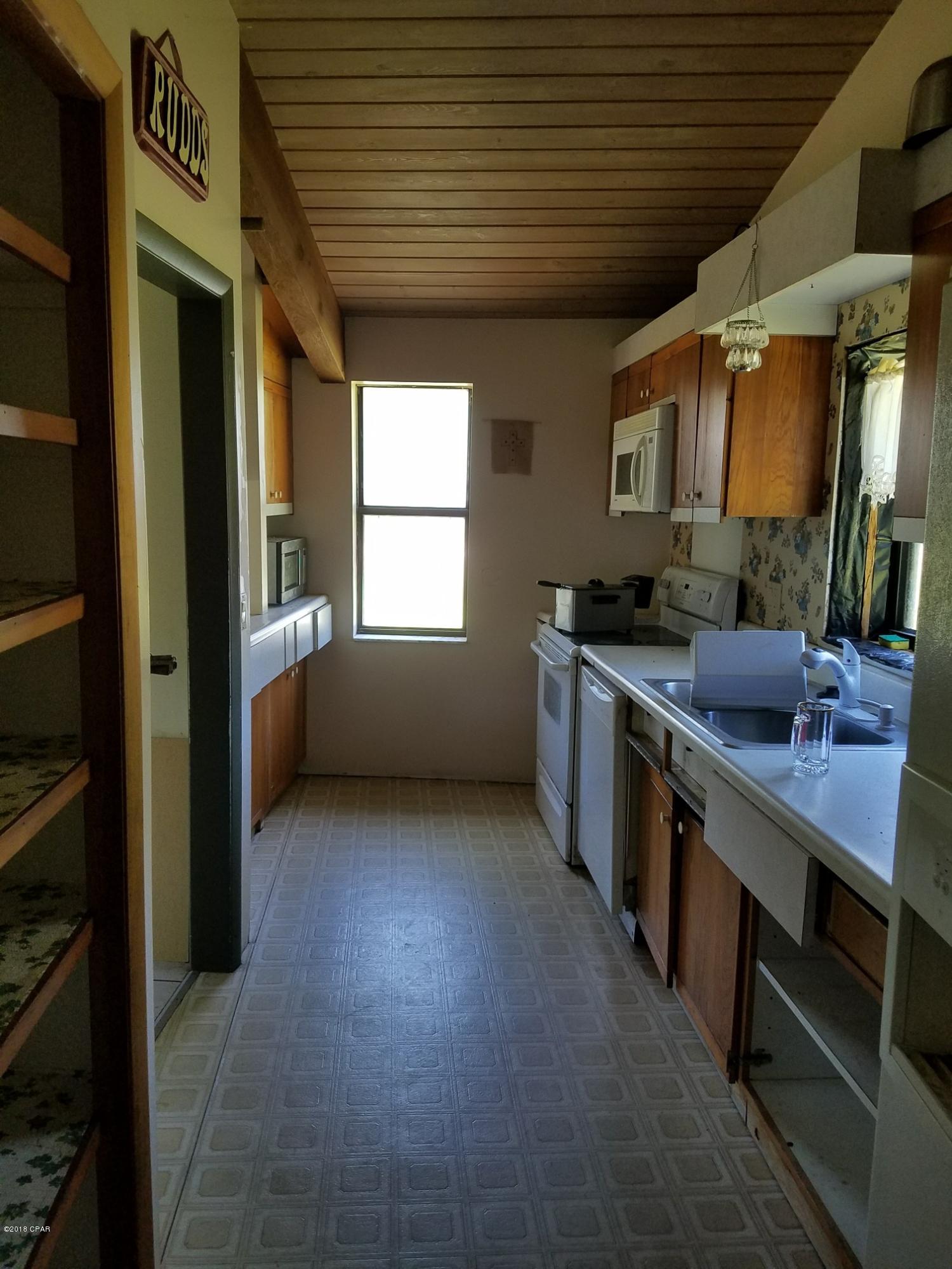 College Point 1st Add - Residential