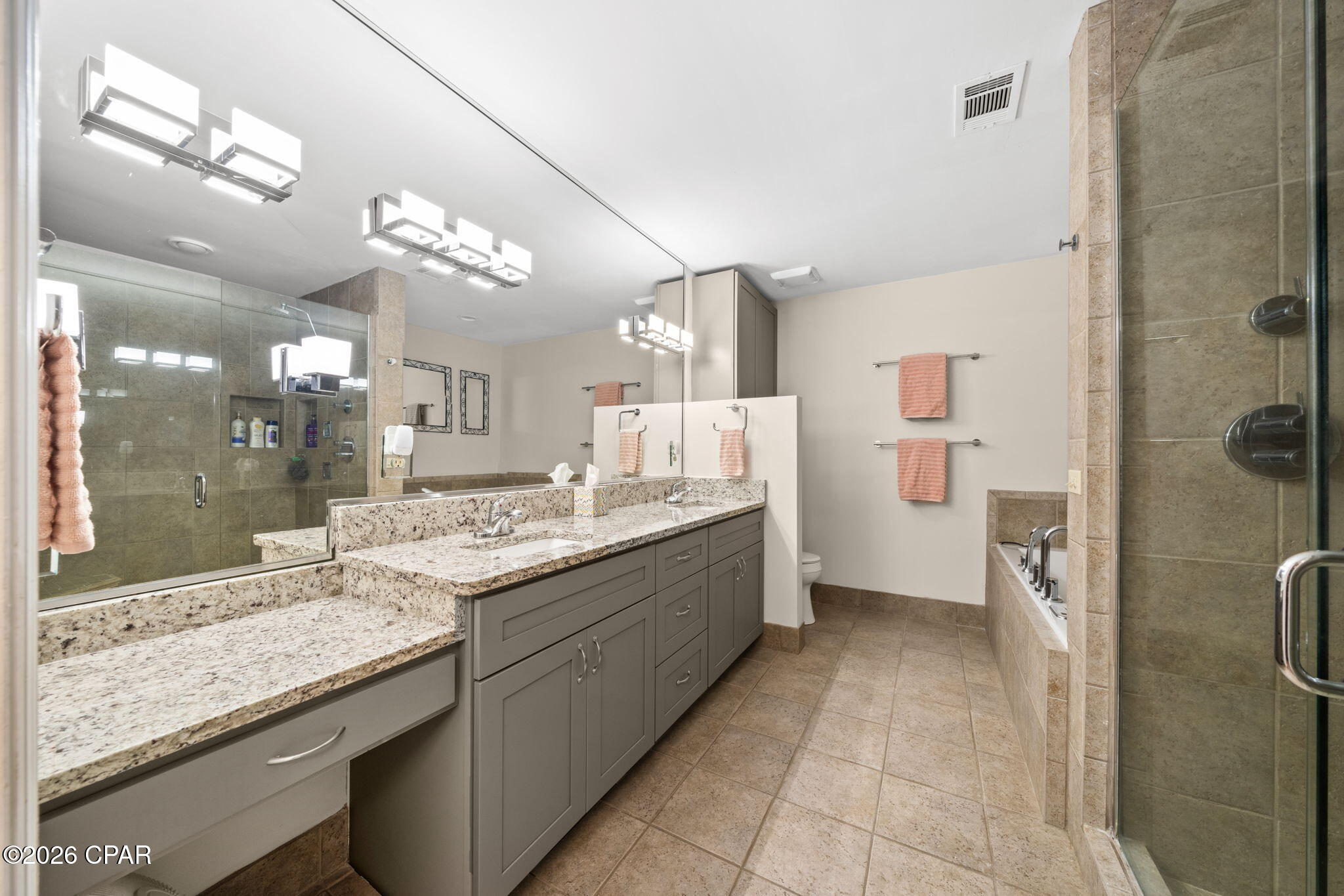 Bid-A-Wee North 1st Add - Residential