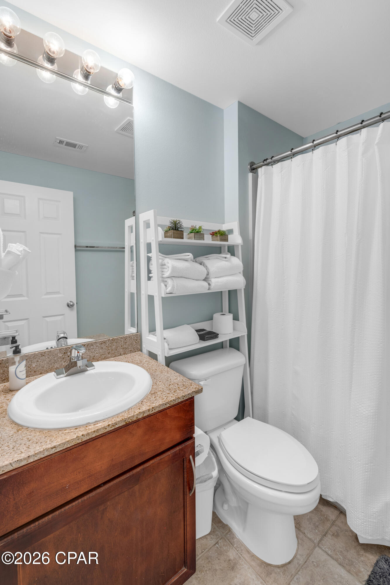 Laketown Wharf - Residential