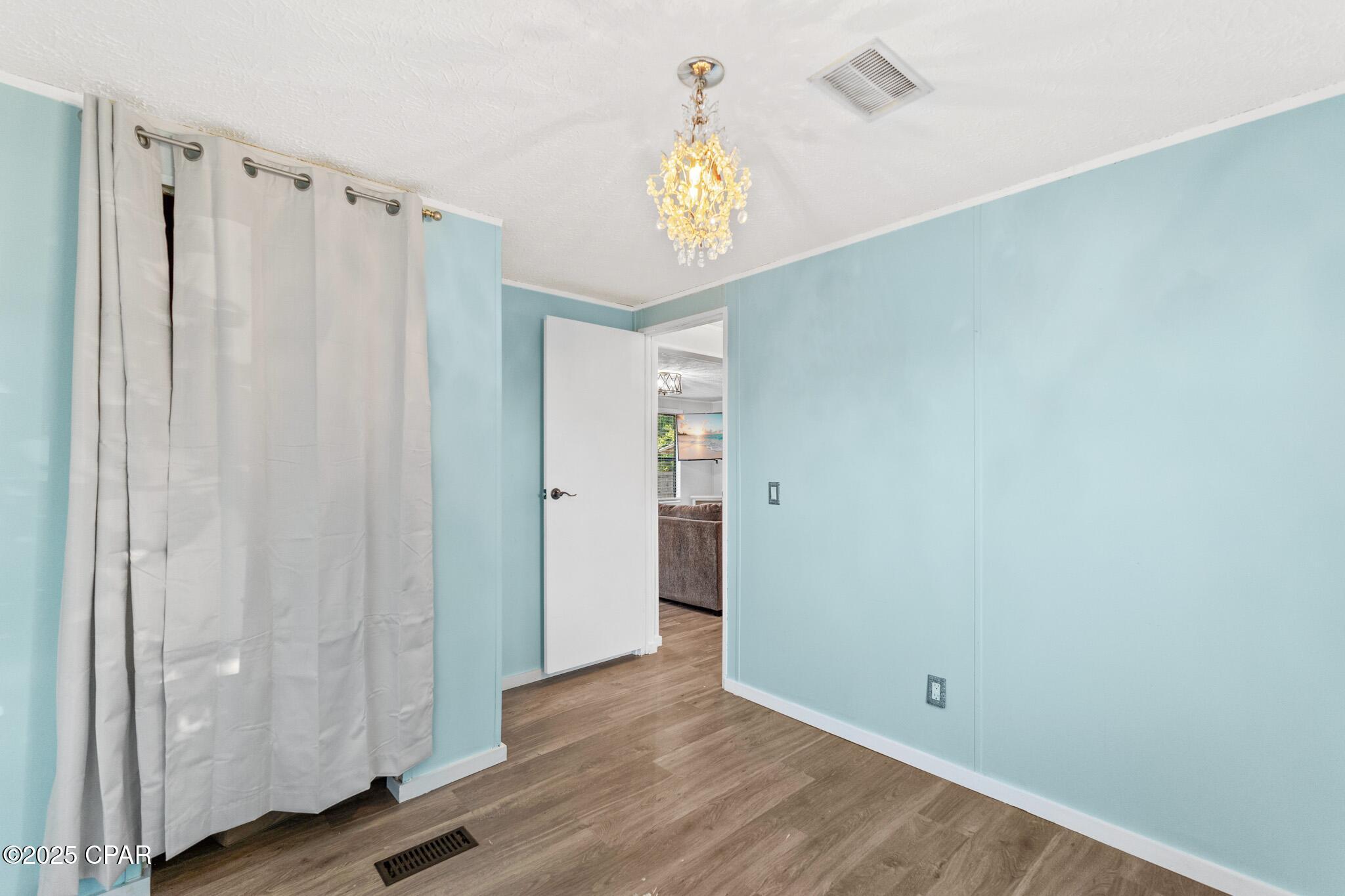 North Lagoon Oaks 5th - Residential